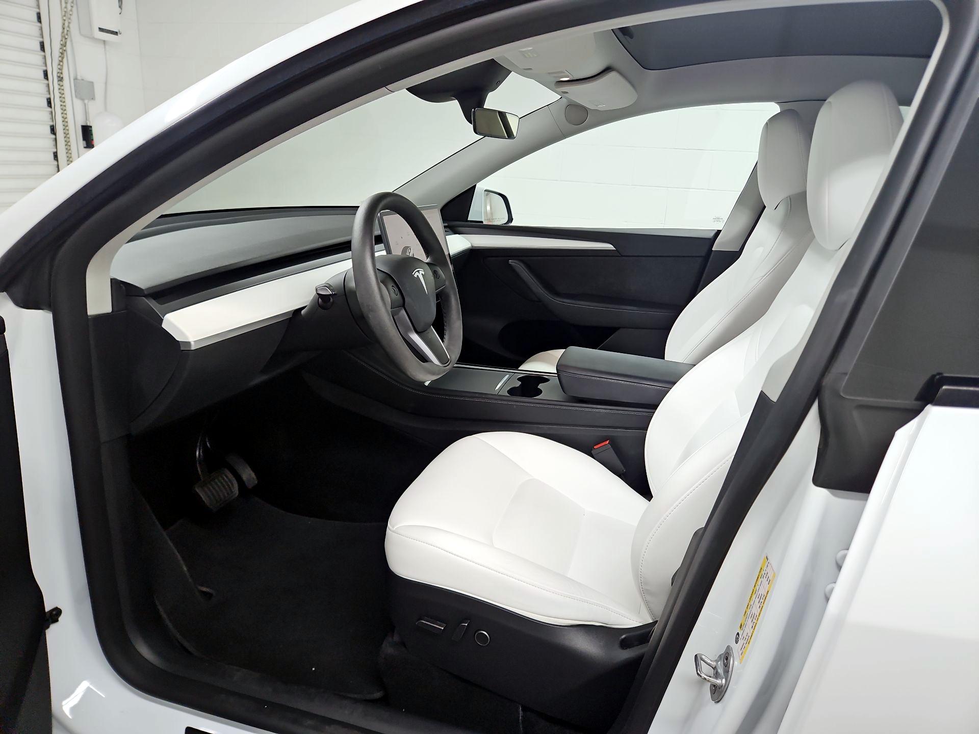 Thumbnail: 2024 Tesla Model Y - 11