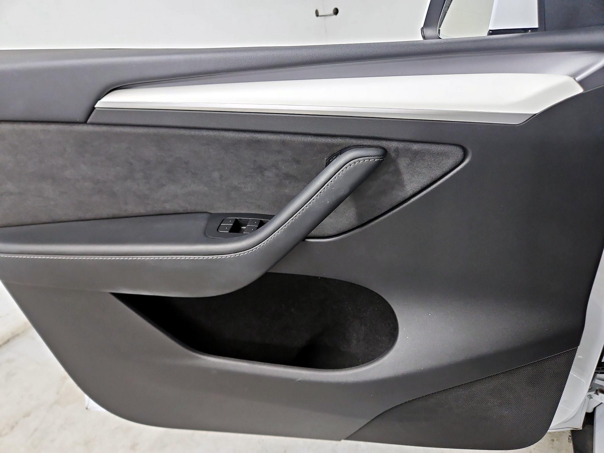 Thumbnail: 2024 Tesla Model Y - 12