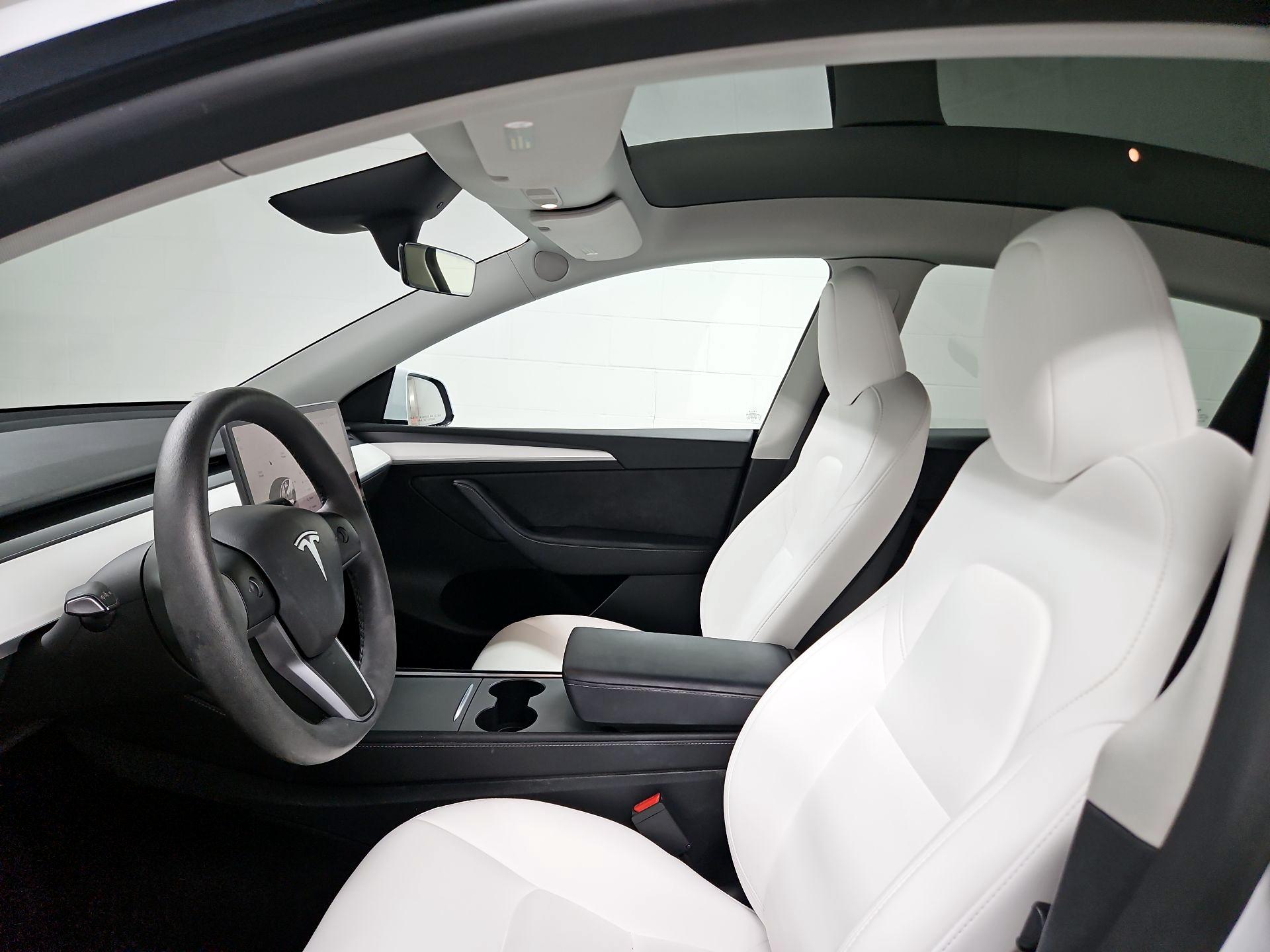 Thumbnail: 2024 Tesla Model Y - 19