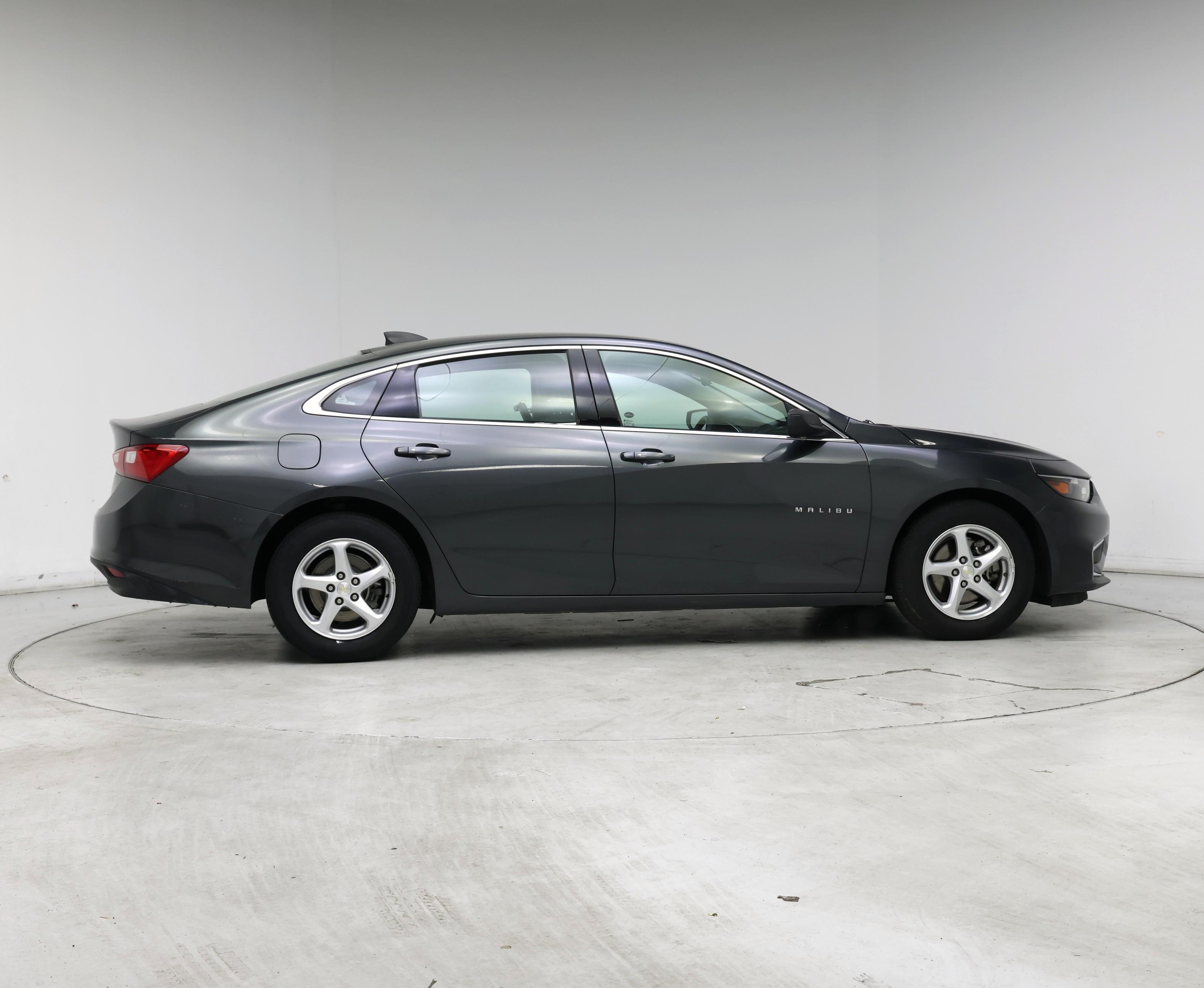 Thumbnail: 2017 Chevrolet Malibu - 7