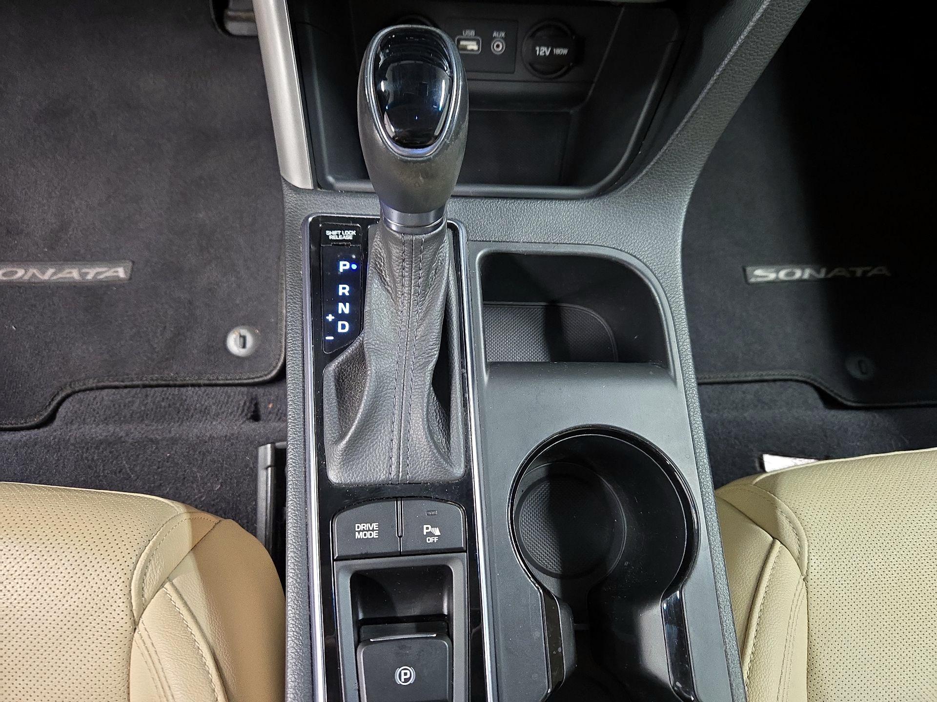 Thumbnail: 2016 Hyundai Sonata - 18
