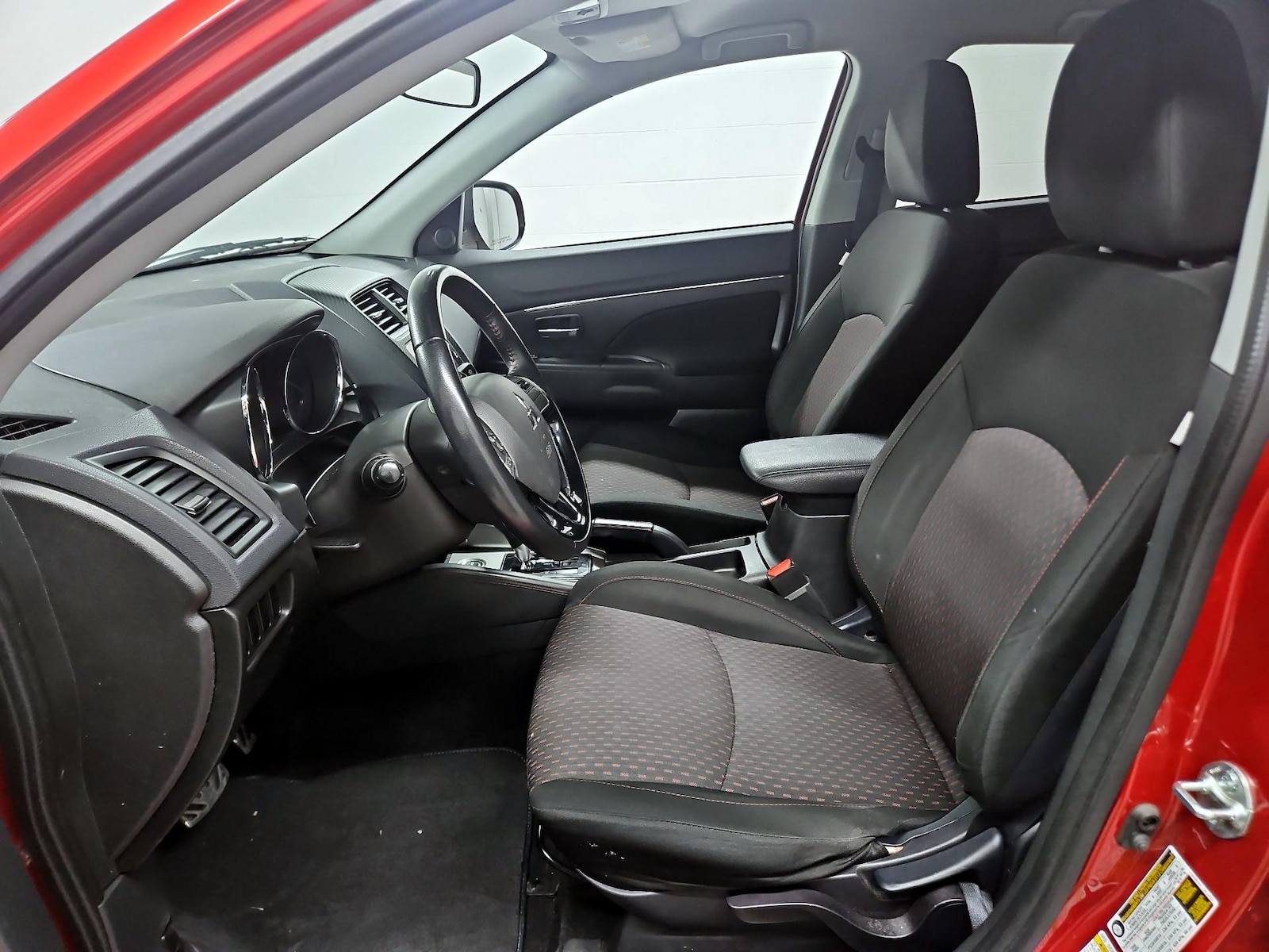 2019 Mitsubishi Outlander Sport LE - Photo 12