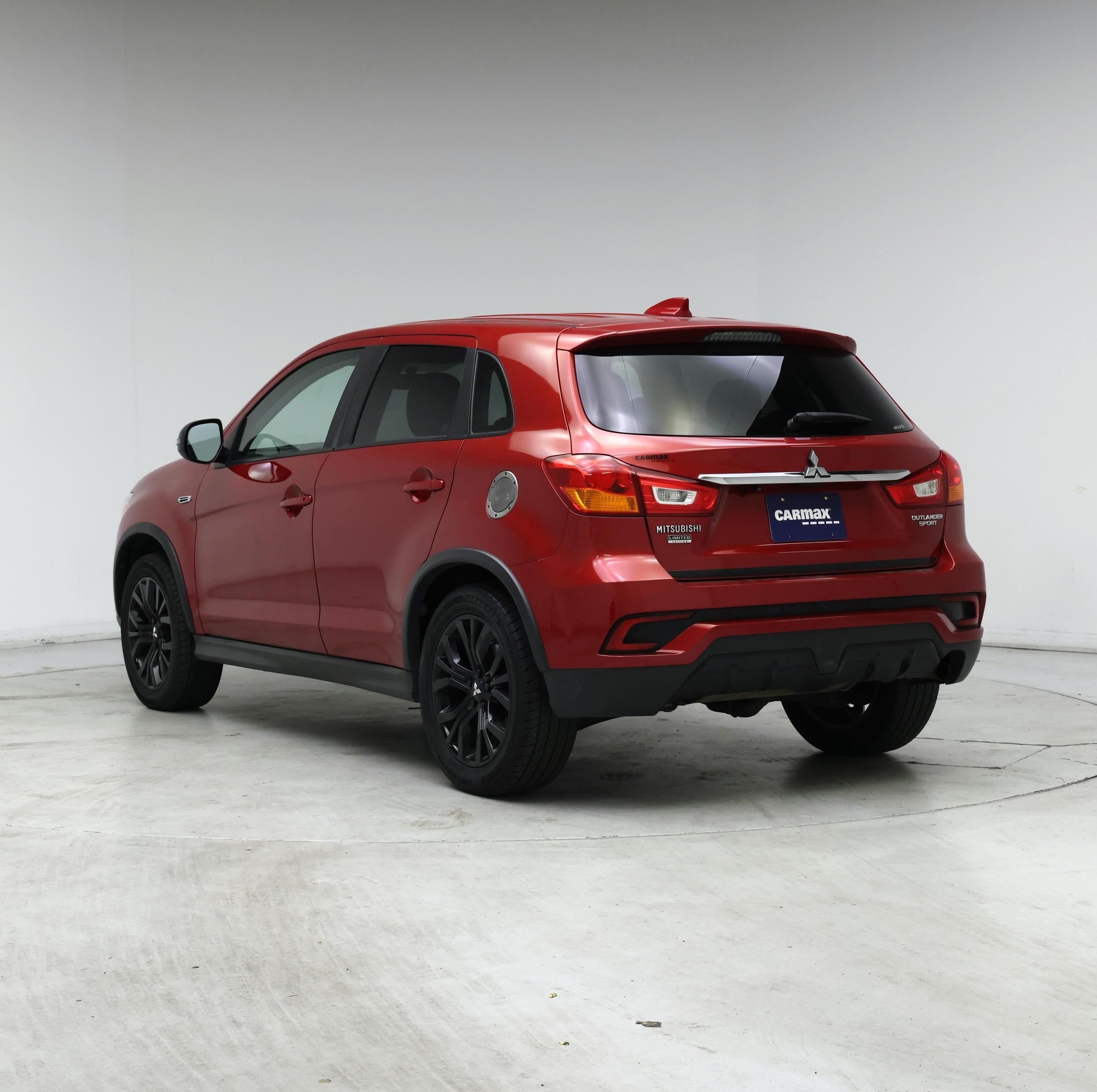 Thumbnail: 2019 Mitsubishi Outlander Sport - 2
