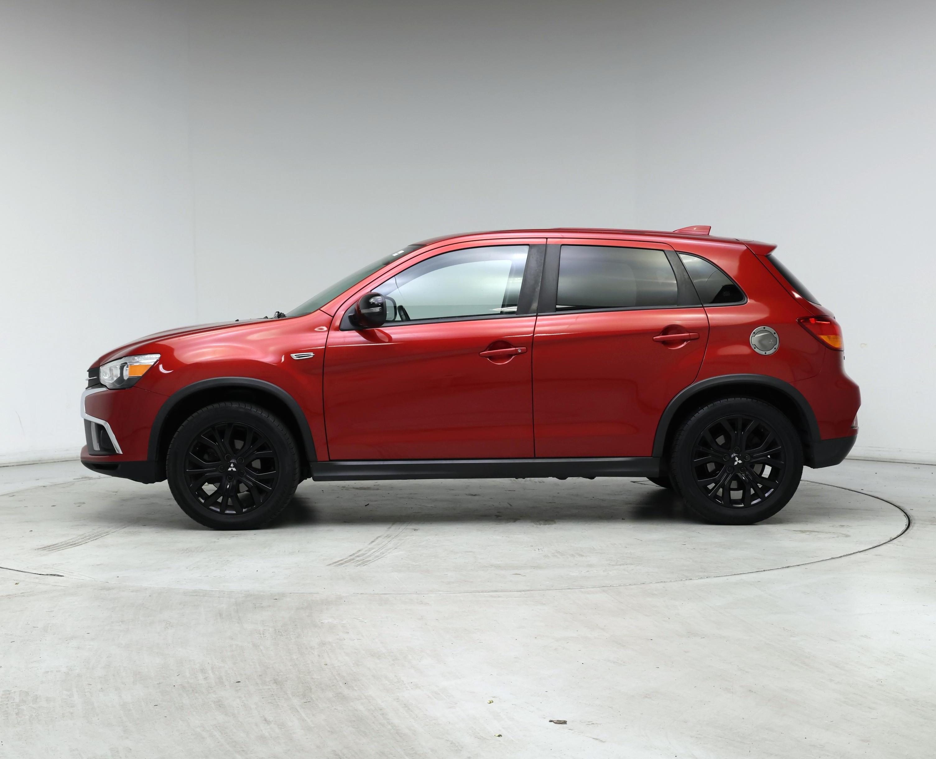 Thumbnail: 2019 Mitsubishi Outlander Sport - 3