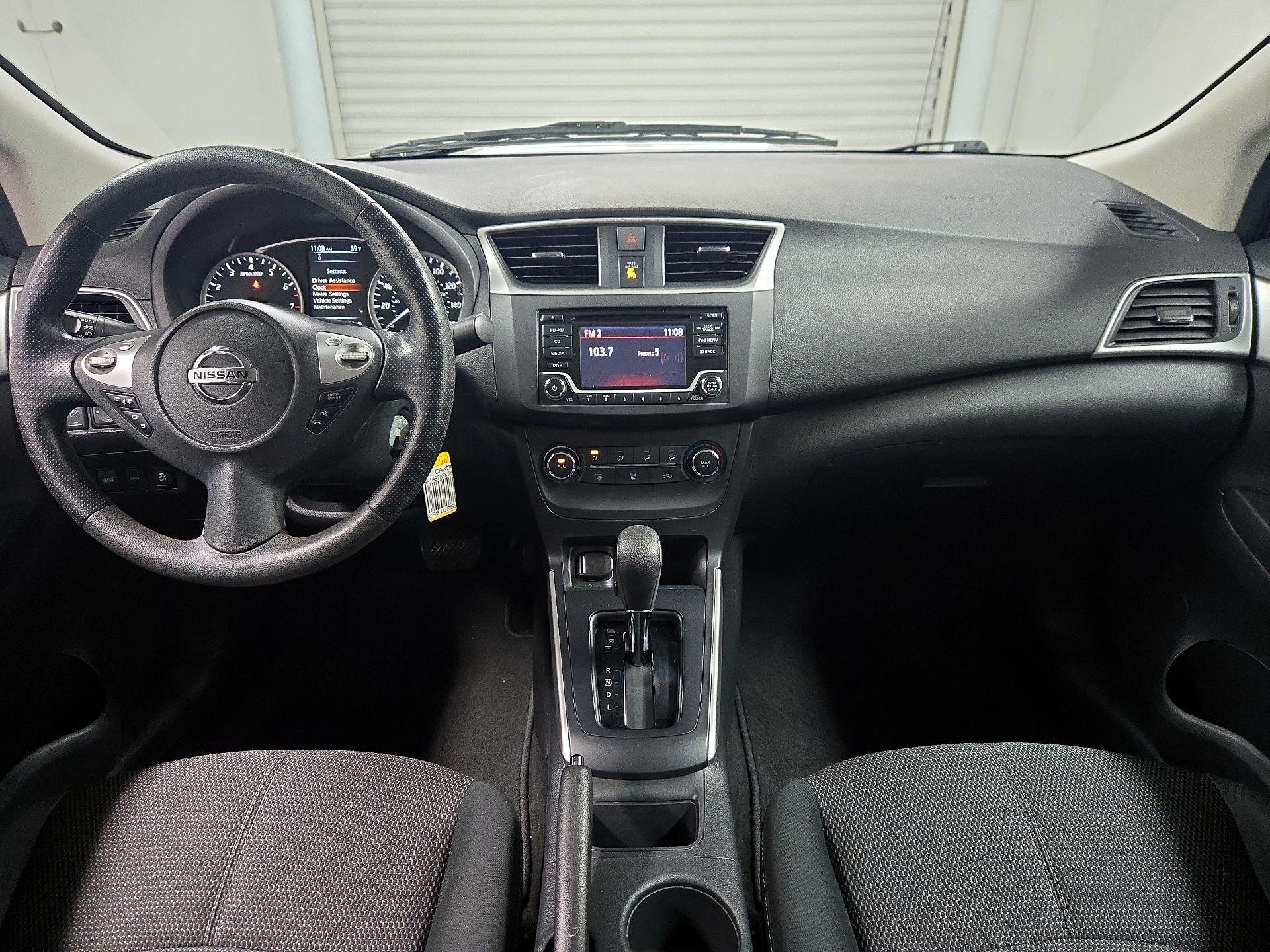 Thumbnail: 2018 Nissan Sentra - 9
