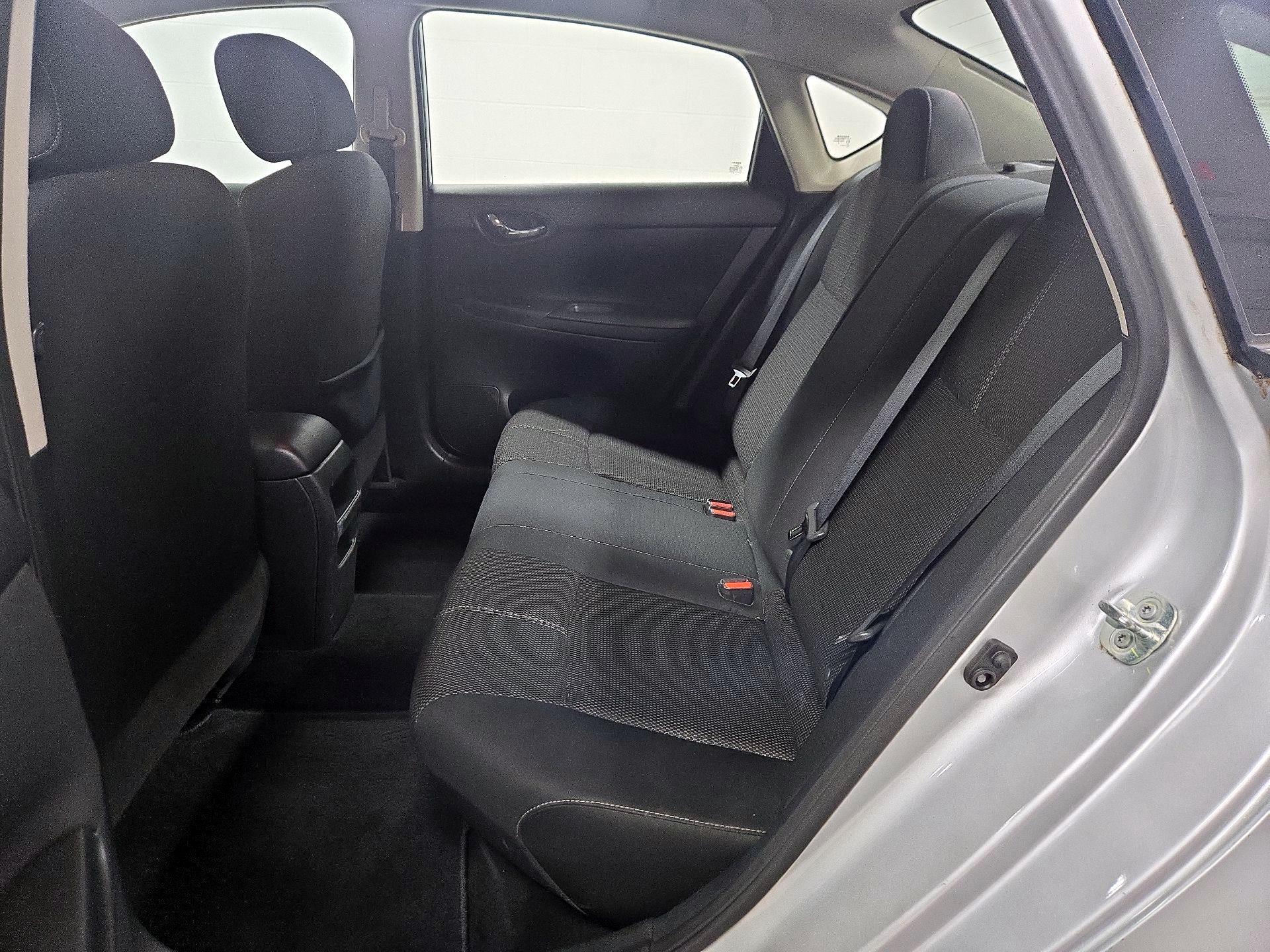 Thumbnail: 2018 Nissan Sentra - 19