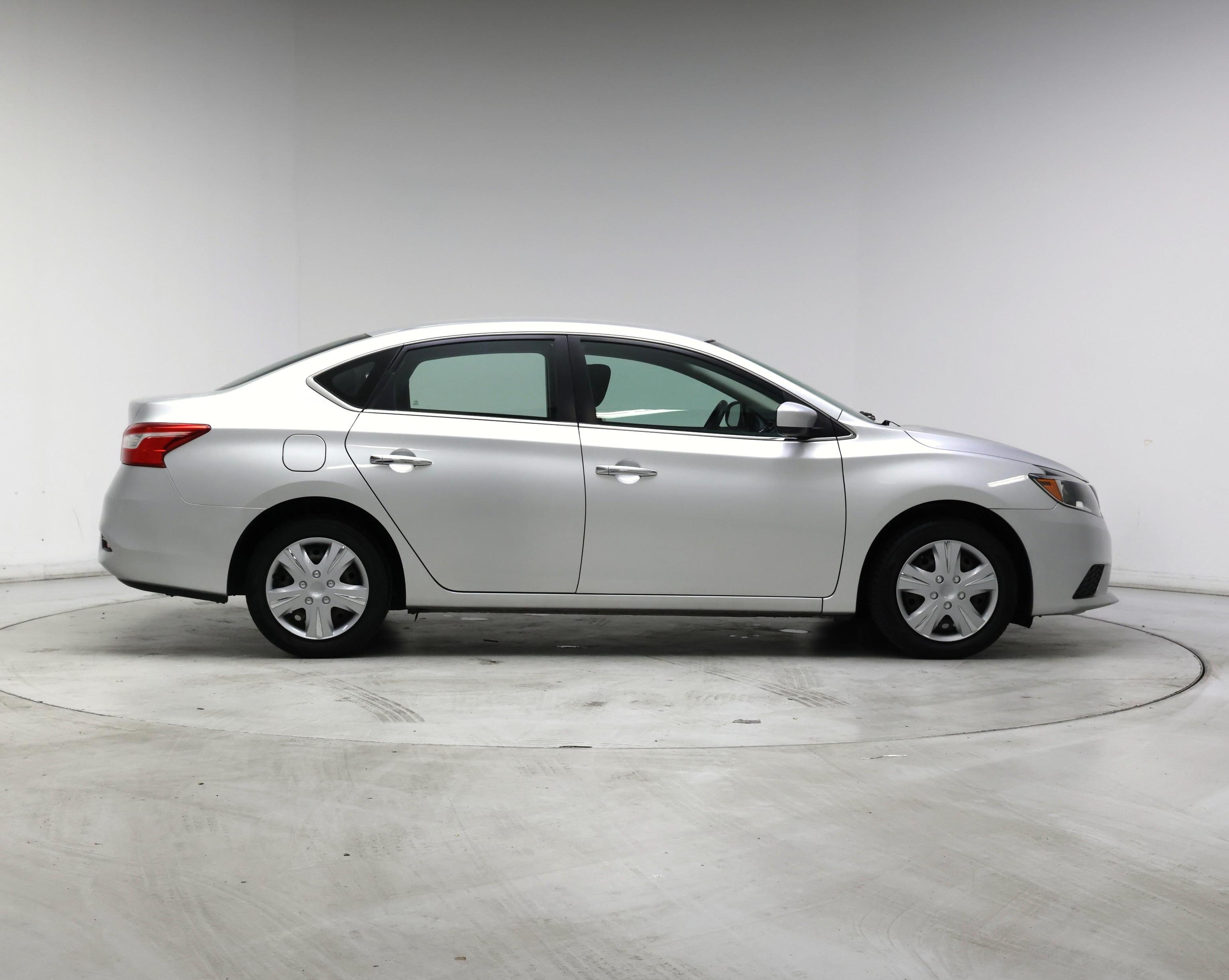 Thumbnail: 2018 Nissan Sentra - 7