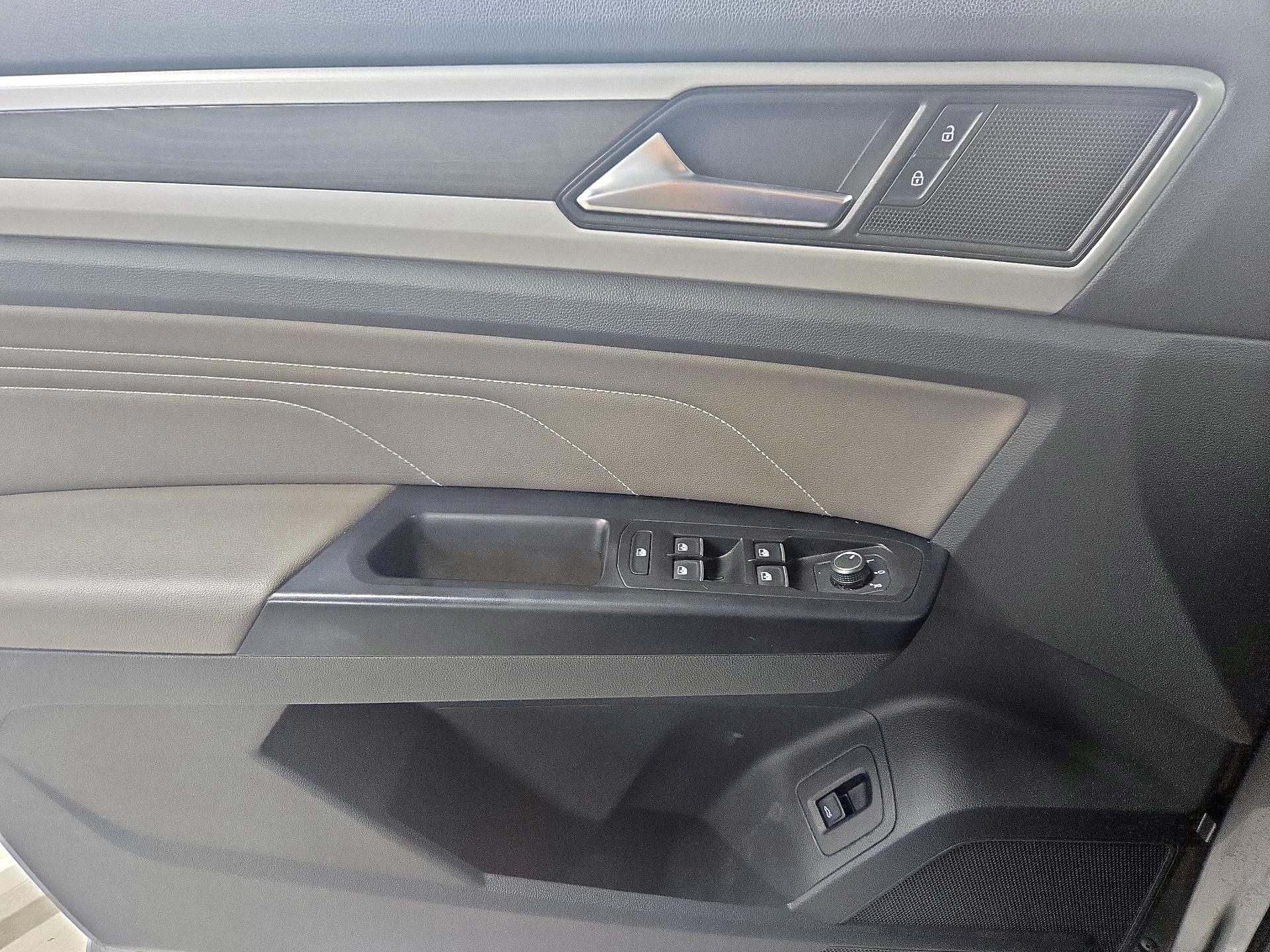 Thumbnail: 2021 Volkswagen Atlas - 12