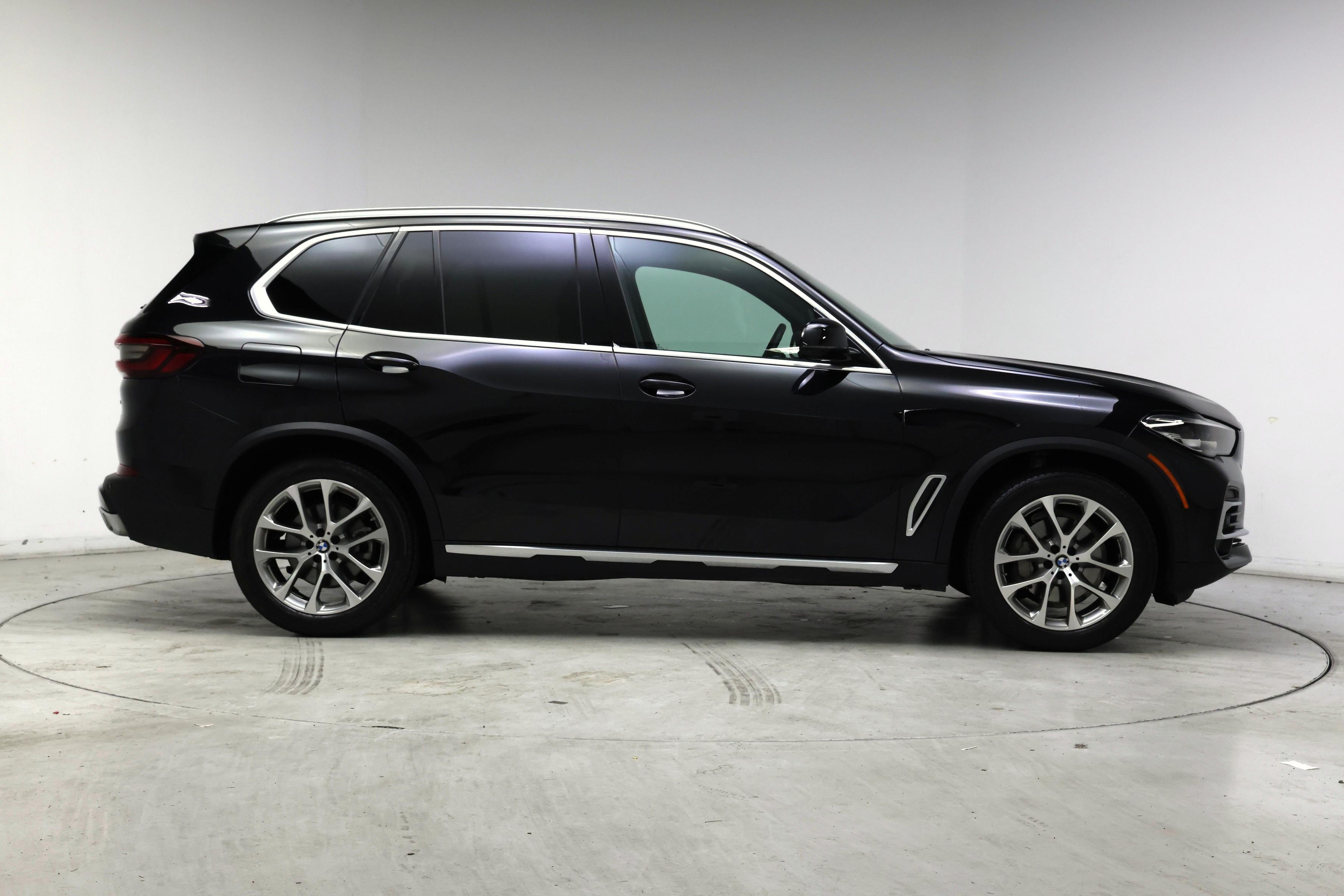 Thumbnail: 2023 BMW X5 - 7