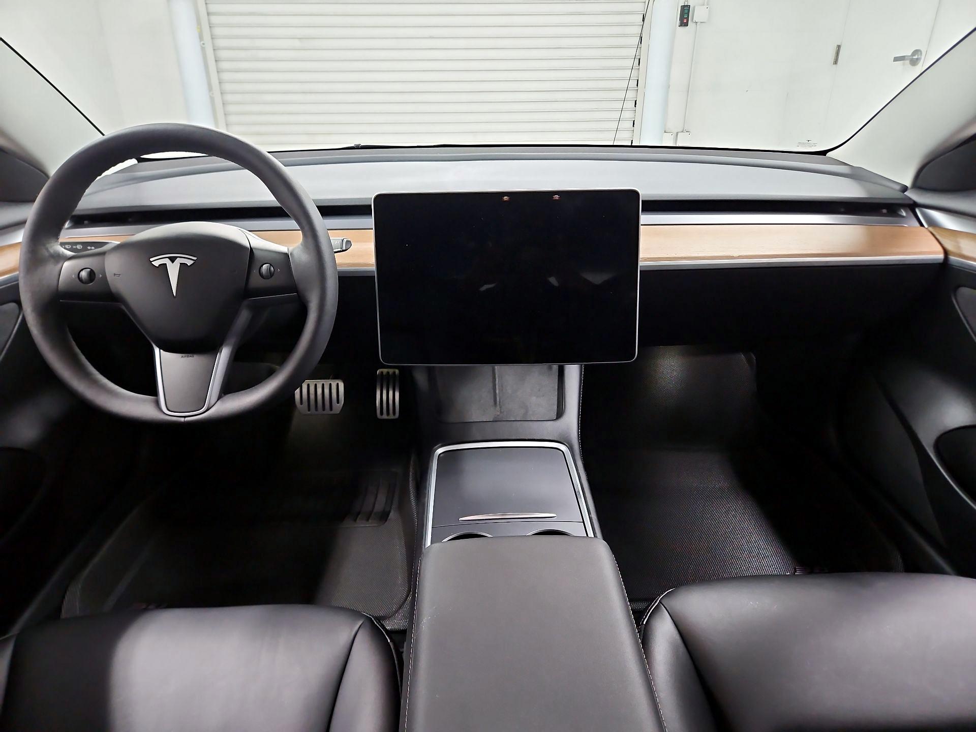 Thumbnail: 2022 Tesla Model 3 - 9