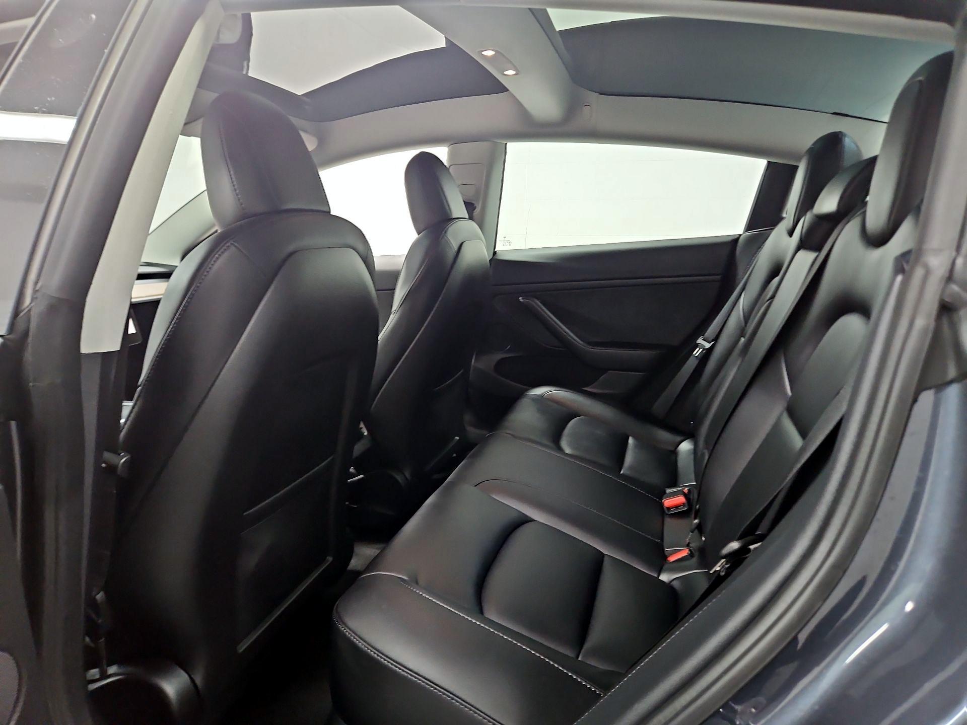 Thumbnail: 2022 Tesla Model 3 - 20