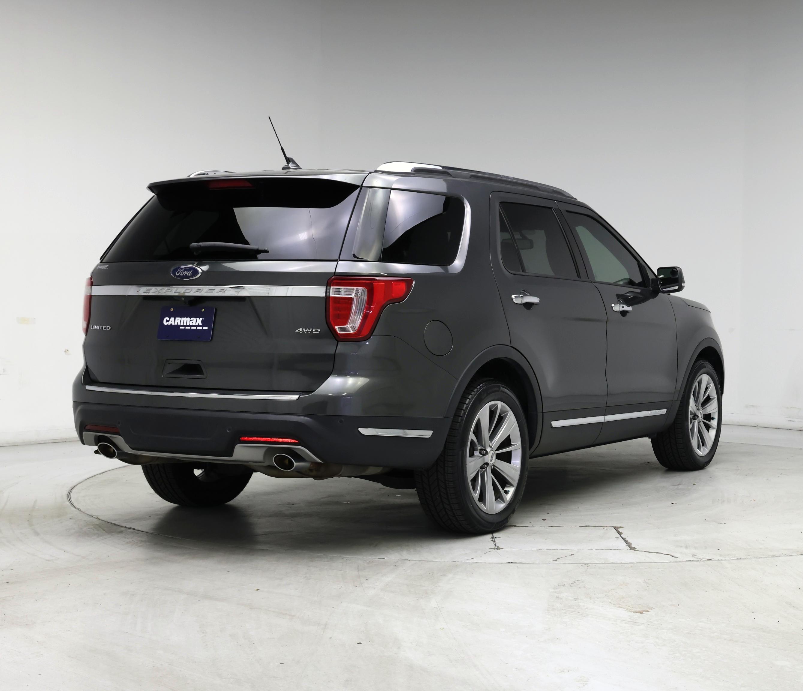 Thumbnail: 2018 Ford Explorer - 8