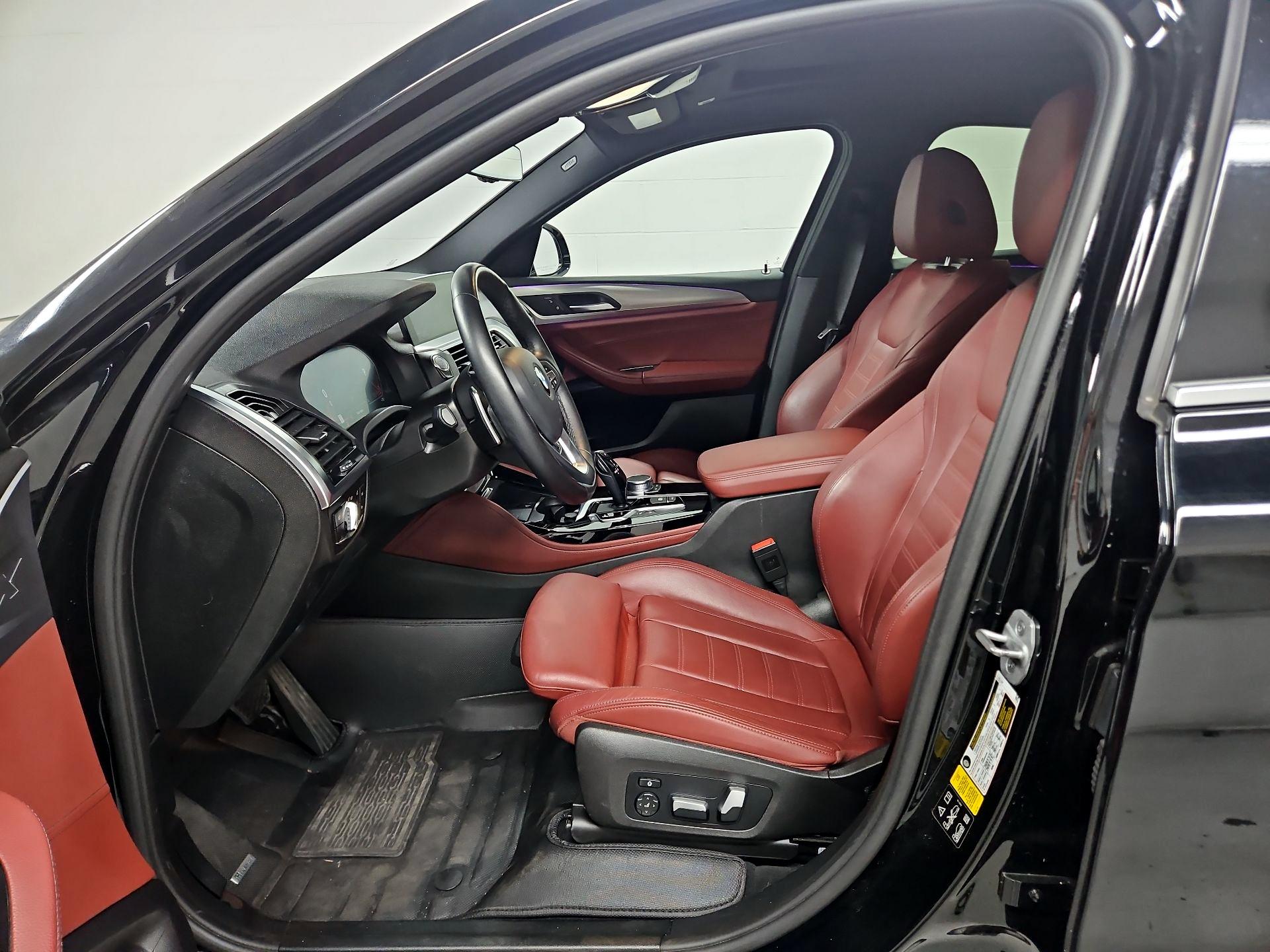 Thumbnail: 2021 BMW X4 - 11