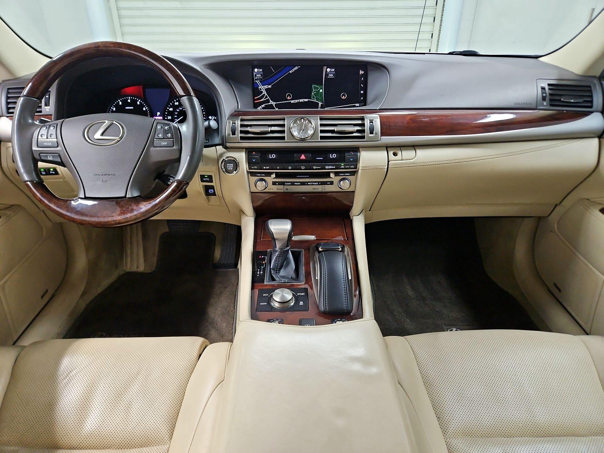 Thumbnail: 2017 Lexus LS - 9