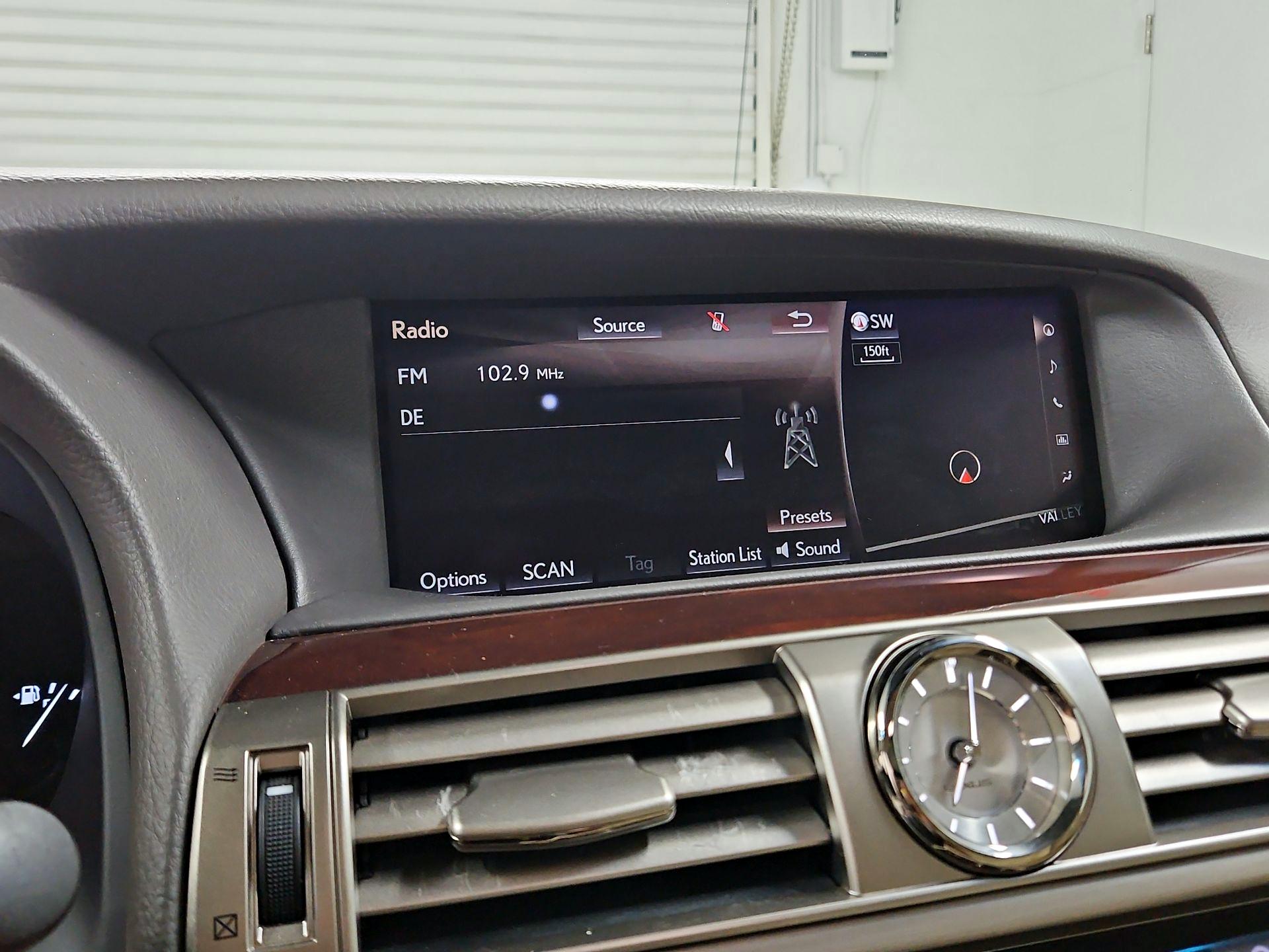 Thumbnail: 2017 Lexus LS - 16