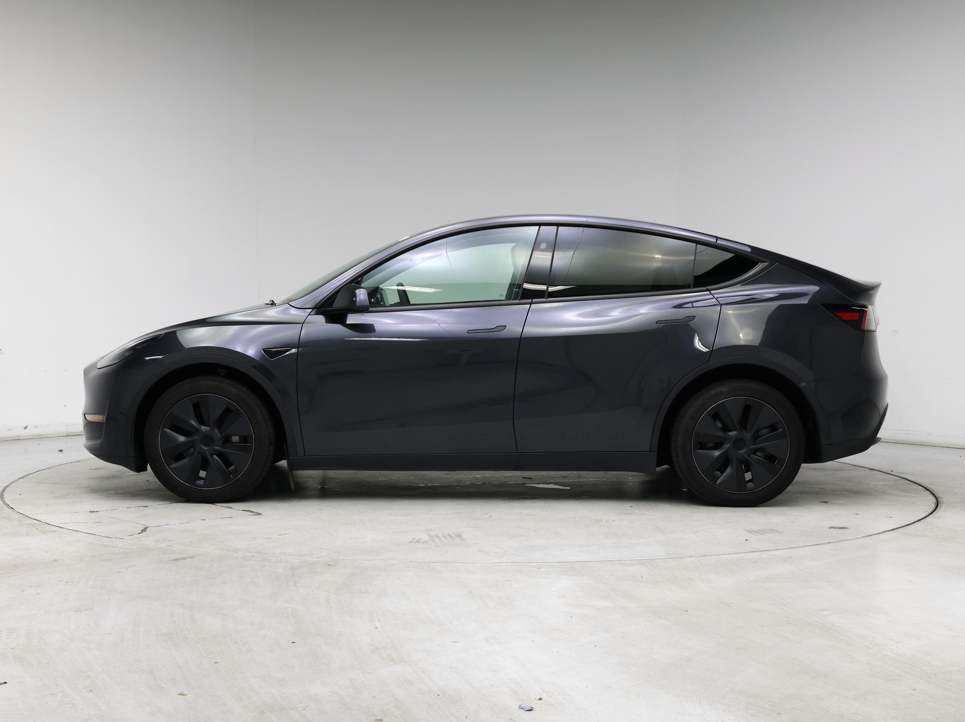 Thumbnail: 2025 Tesla Model Y - 3