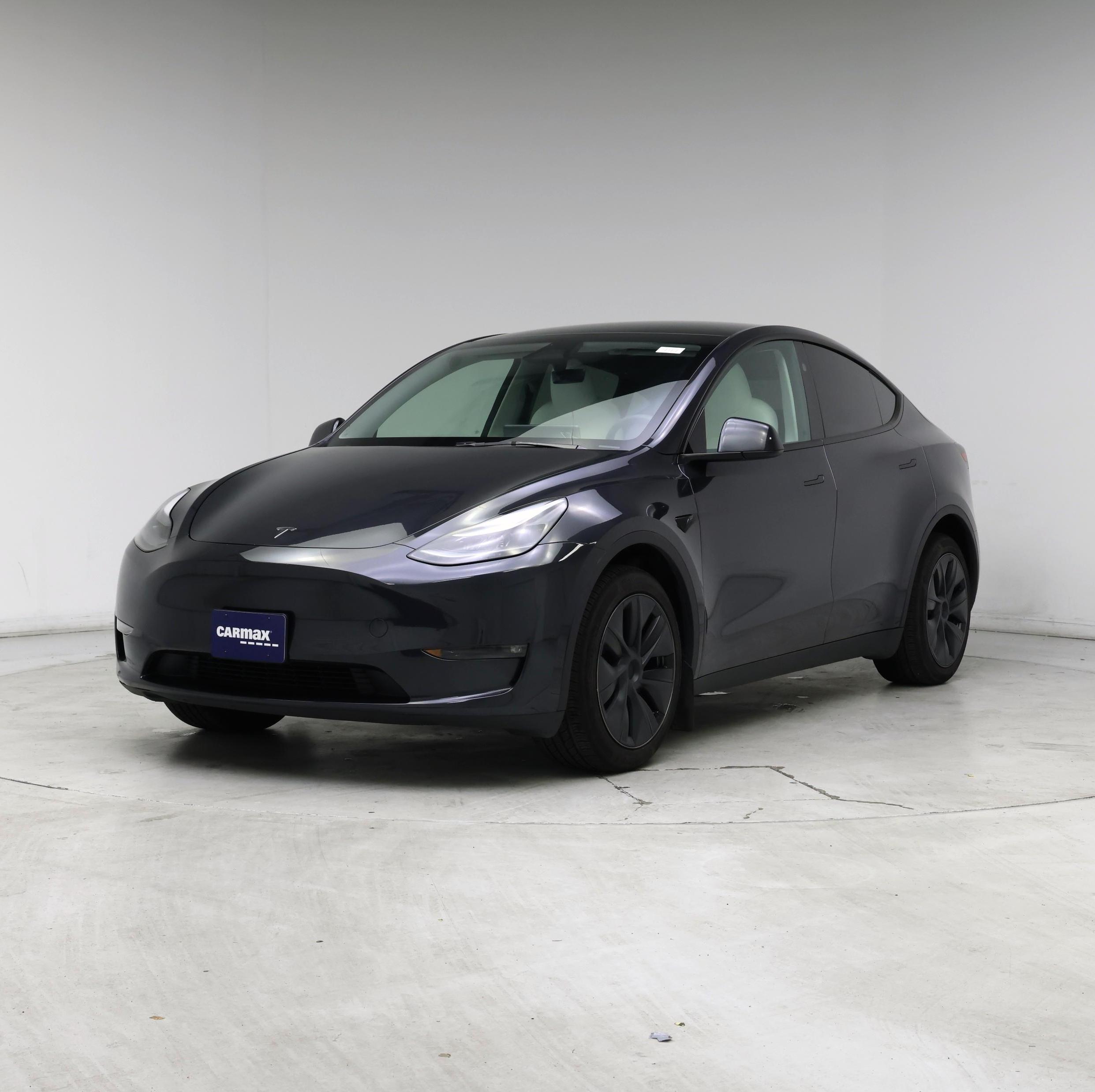Thumbnail: 2025 Tesla Model Y - 4