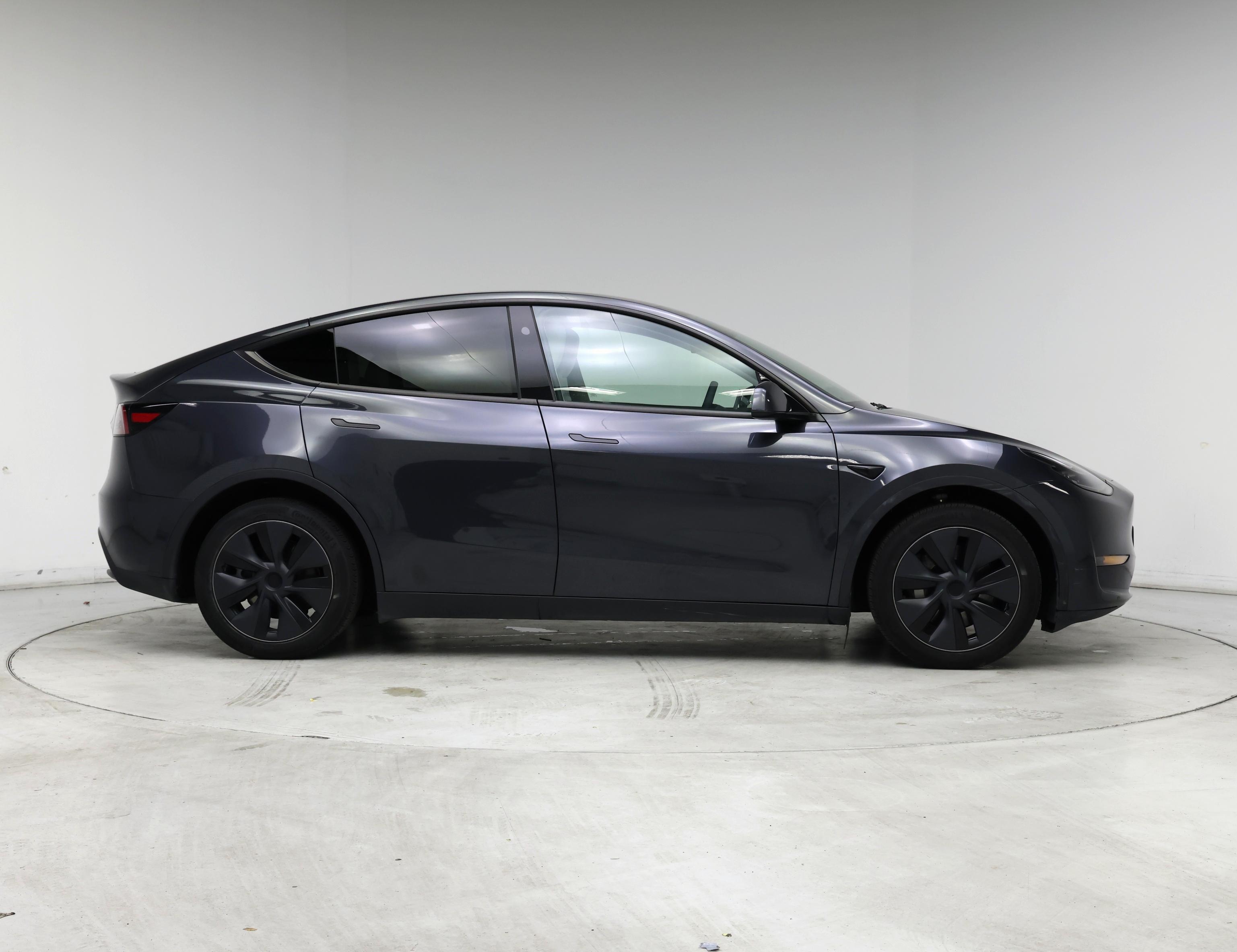 Thumbnail: 2025 Tesla Model Y - 7