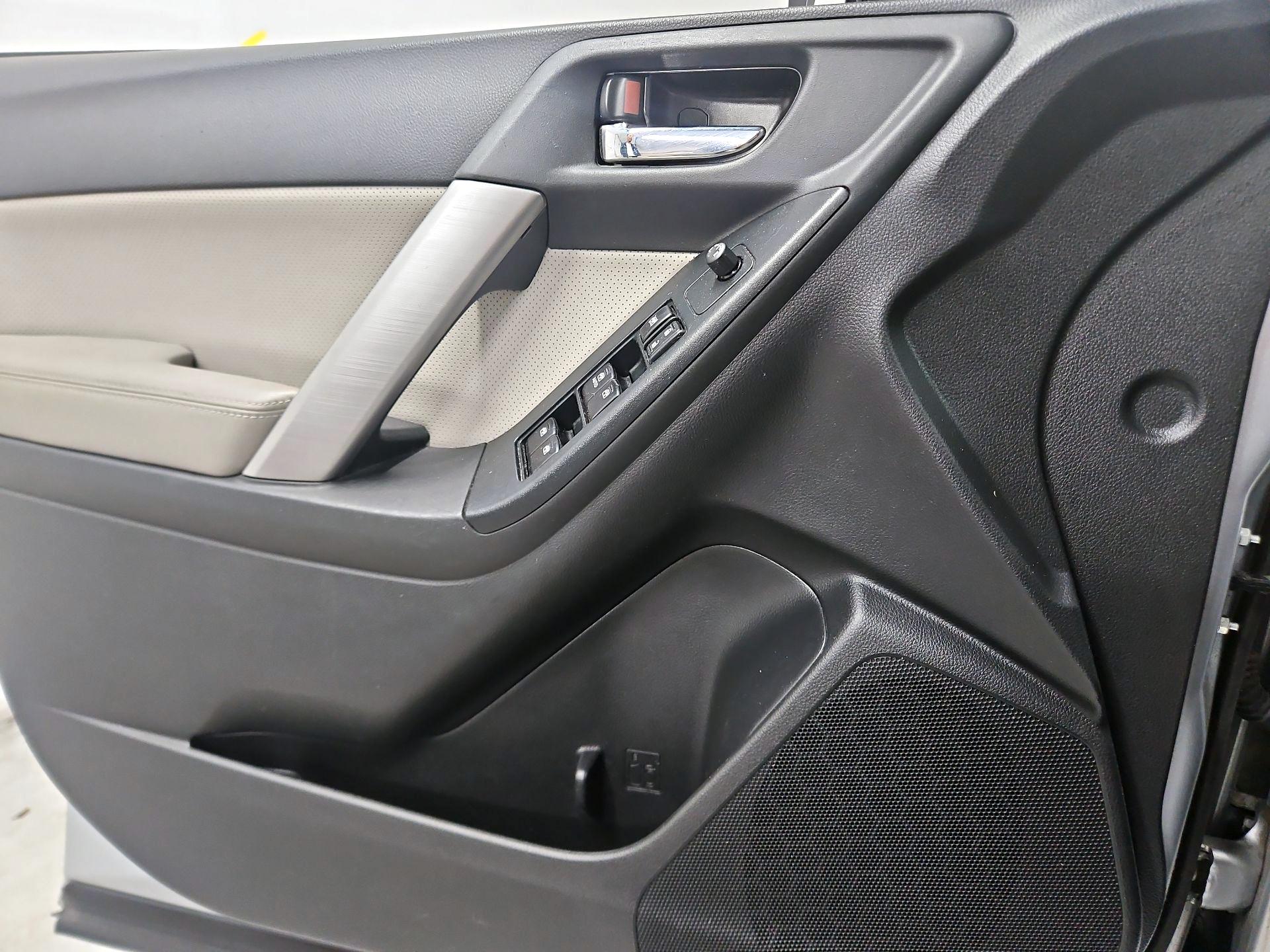 Thumbnail: 2015 Subaru Forester - 12