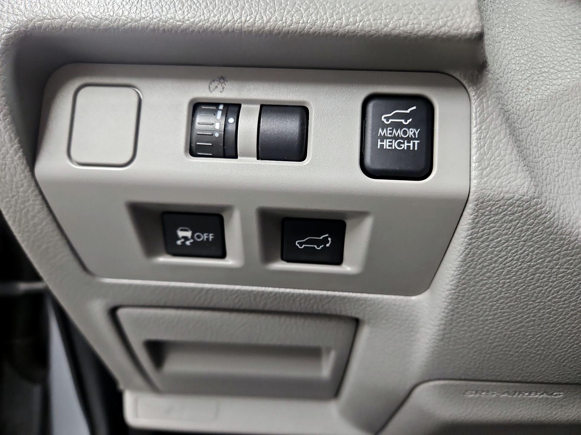 Thumbnail: 2015 Subaru Forester - 13