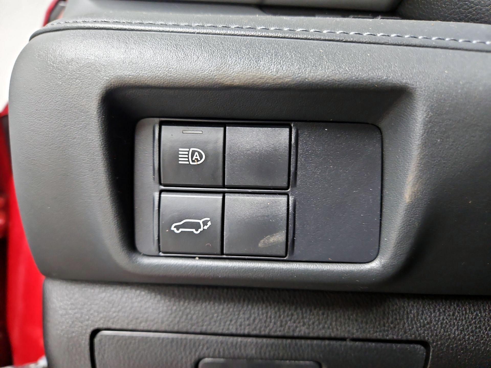 Thumbnail: 2020 Toyota Highlander - 13