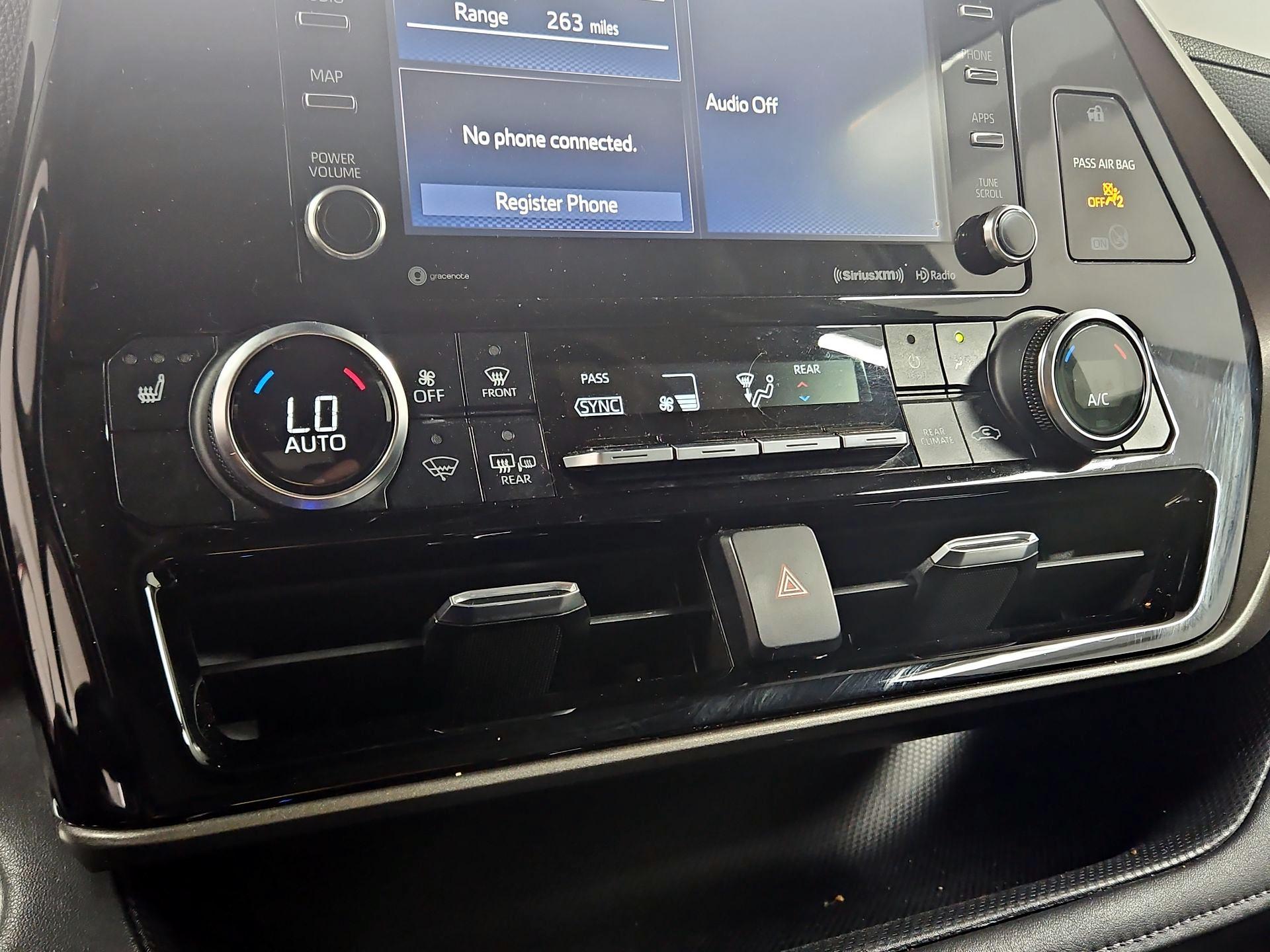 Thumbnail: 2020 Toyota Highlander - 16
