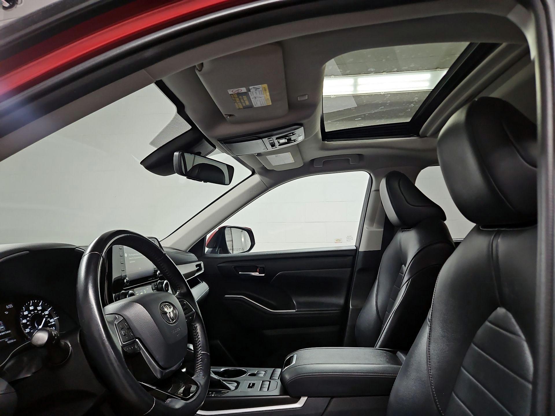 Thumbnail: 2020 Toyota Highlander - 19