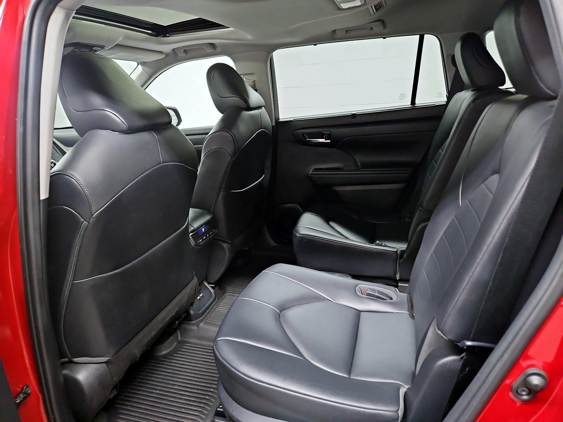 Thumbnail: 2020 Toyota Highlander - 20