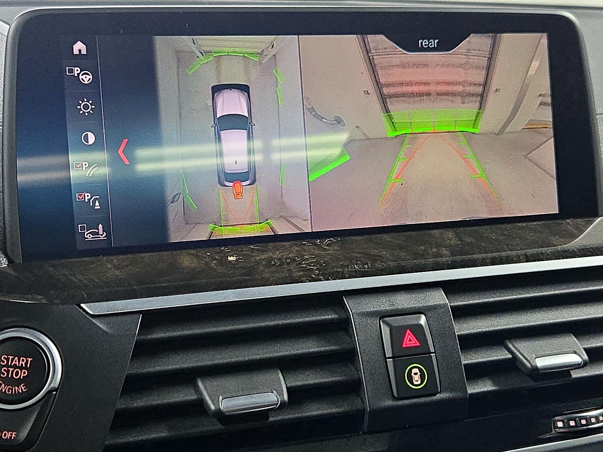Thumbnail: 2019 BMW X4 - 15