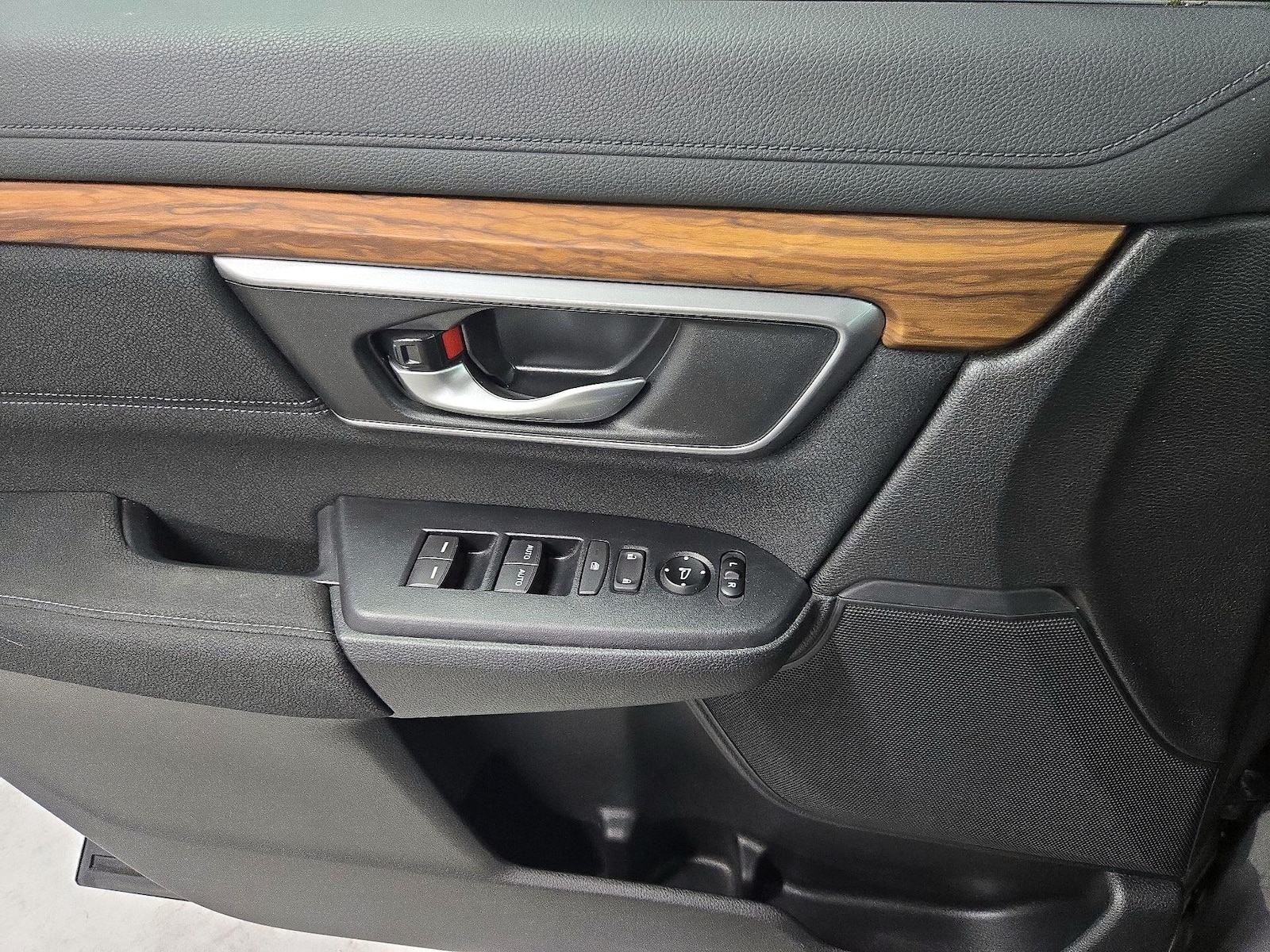 2018 Honda CR-V EX - Photo 13
