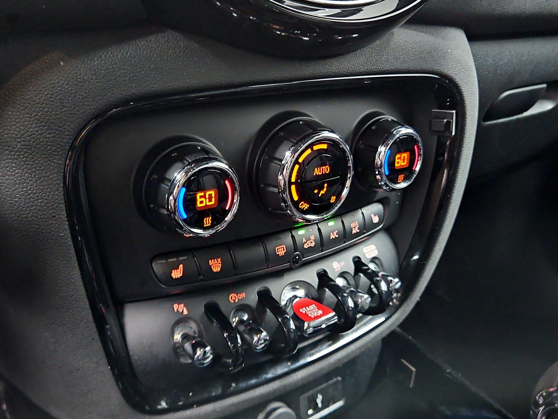 Thumbnail: 2023 MINI Cooper Clubman - 17