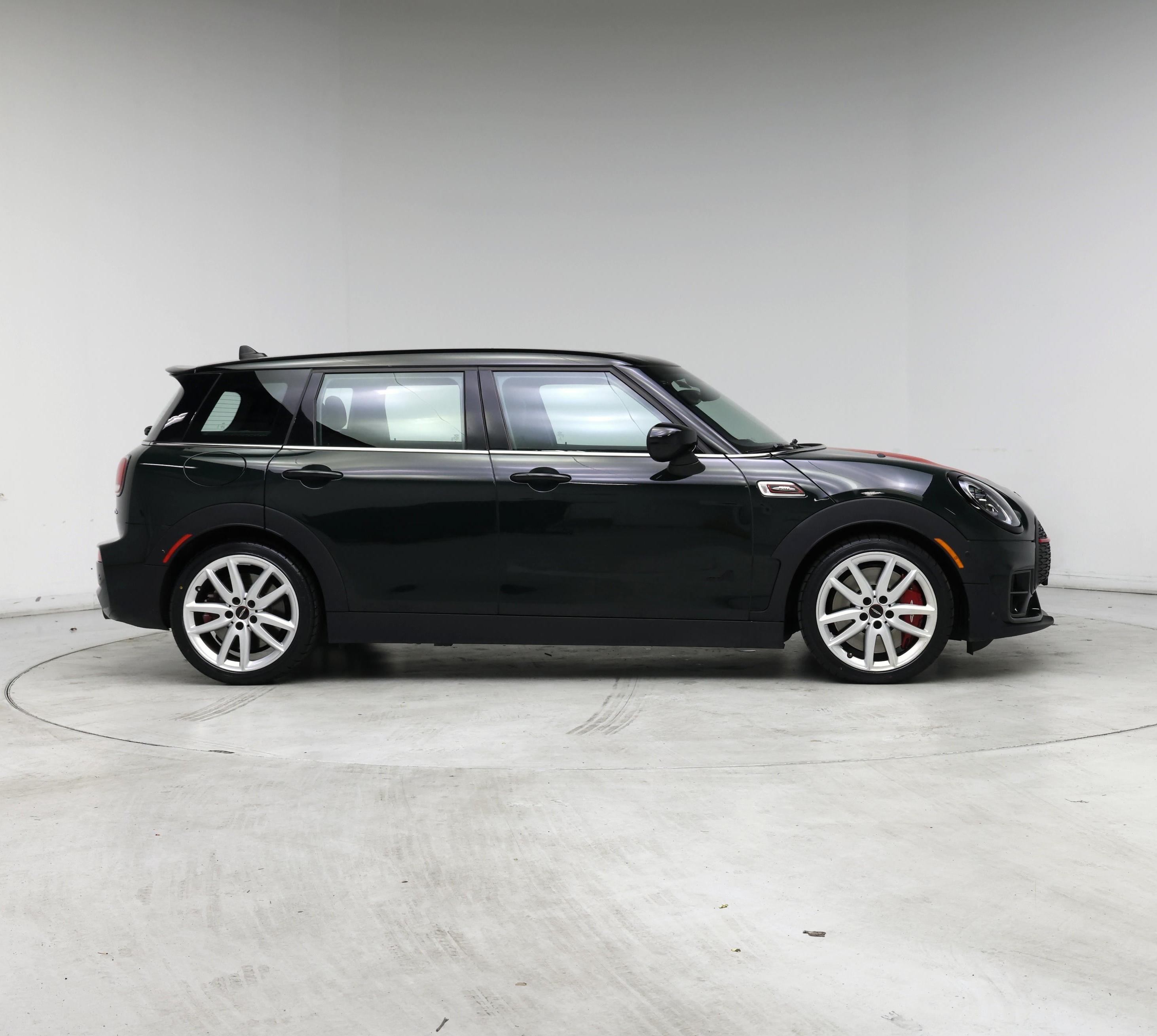 Thumbnail: 2023 MINI Cooper Clubman - 7