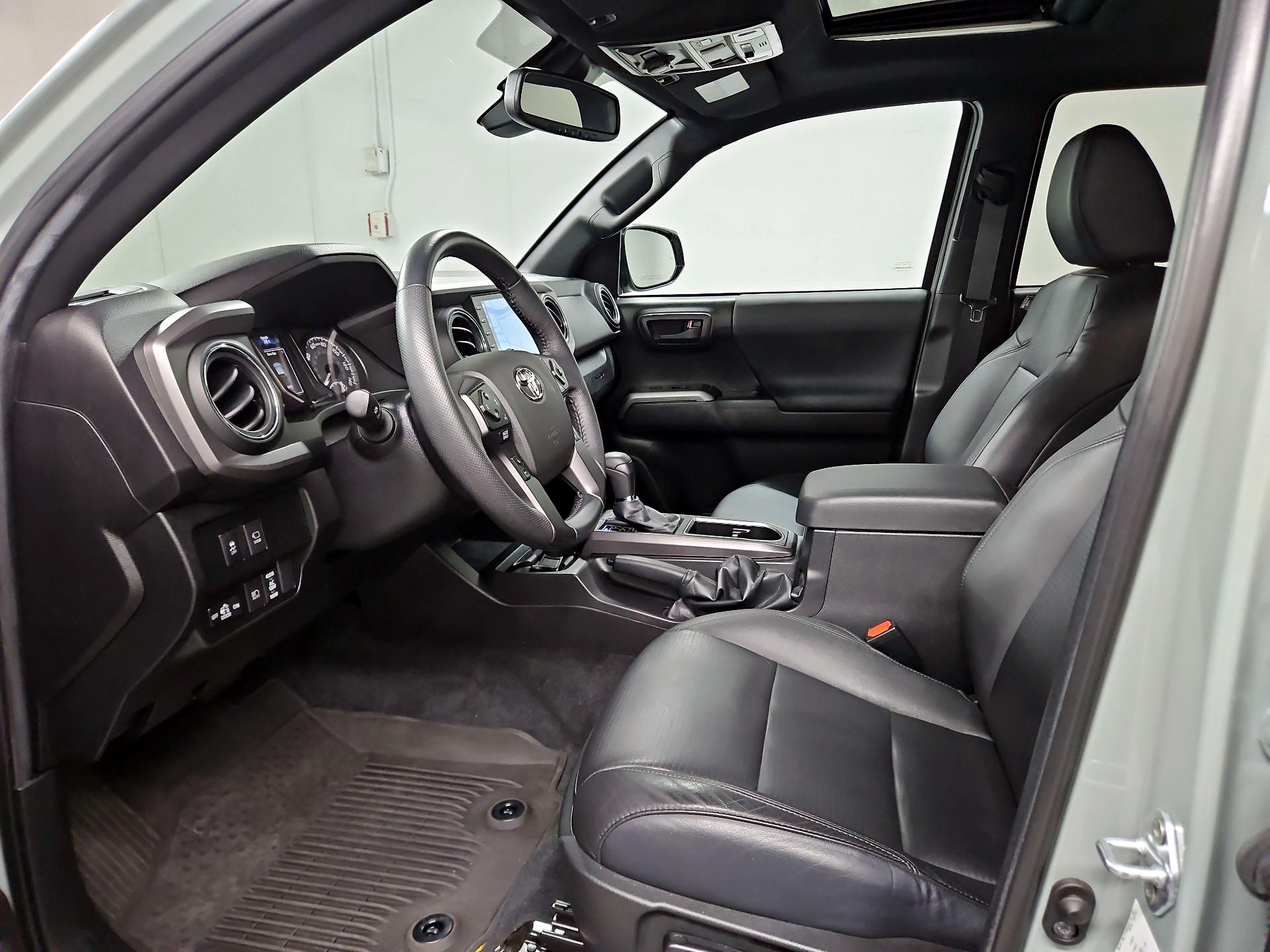 Thumbnail: 2023 Toyota Tacoma - 11
