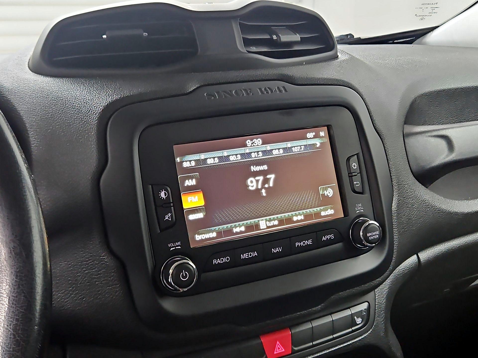 Thumbnail: 2017 Jeep Renegade - 16
