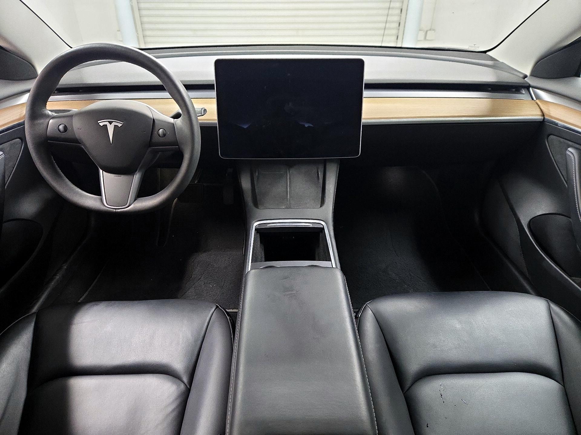 Thumbnail: 2021 Tesla Model 3 - 9