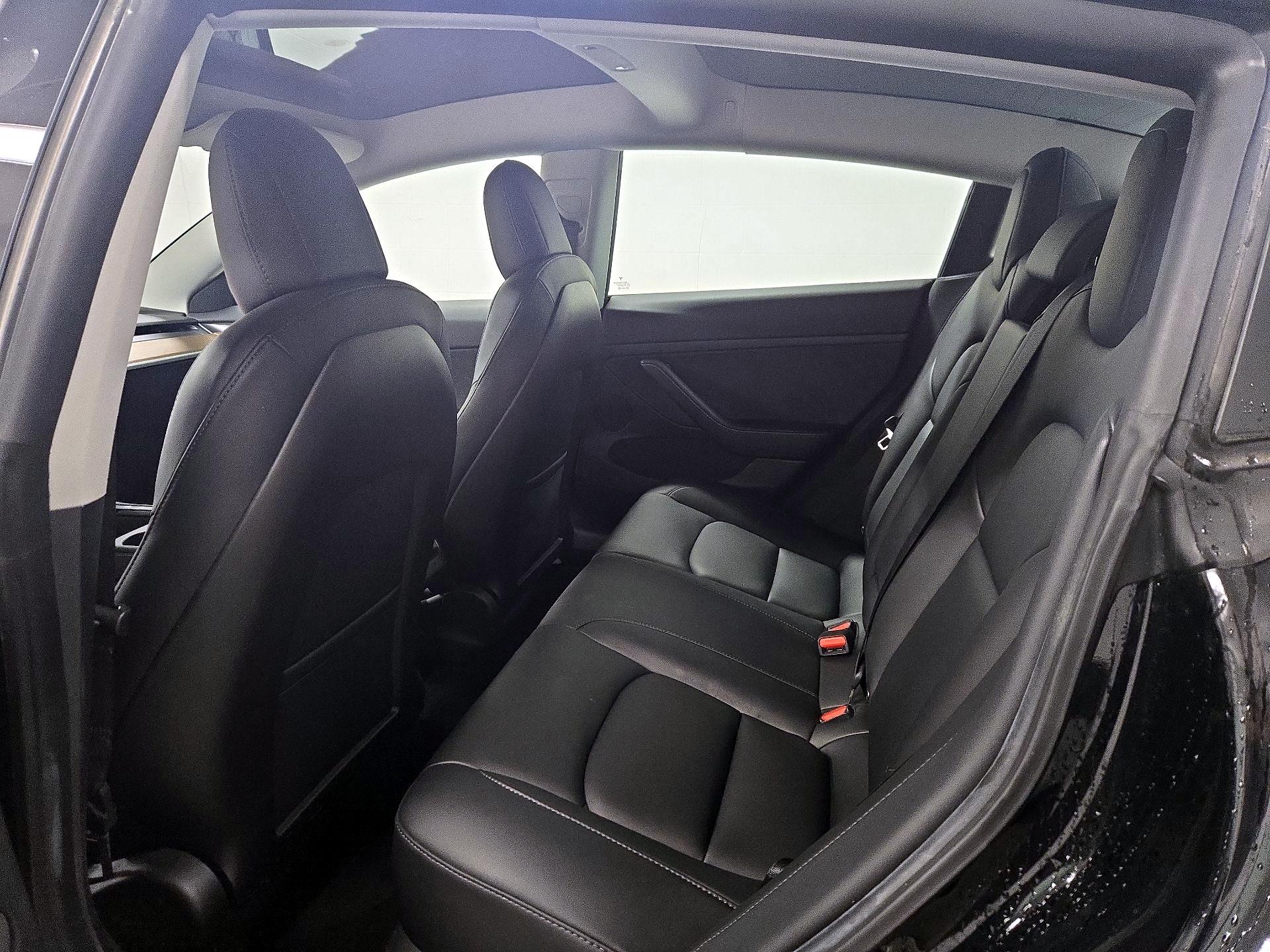 Thumbnail: 2021 Tesla Model 3 - 20