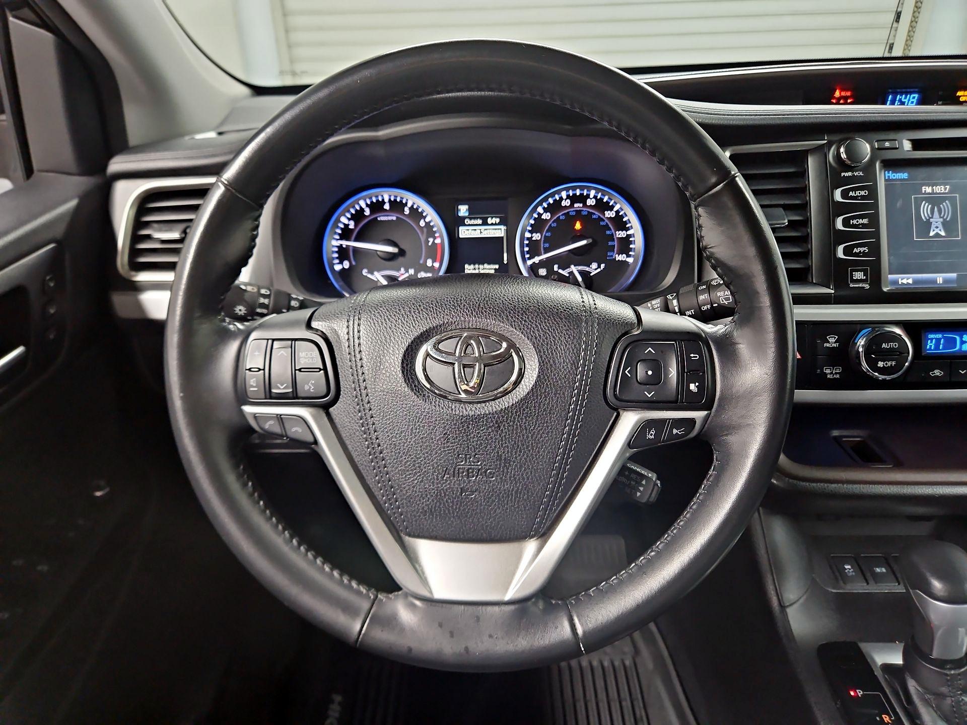 Thumbnail: 2018 Toyota Highlander - 10