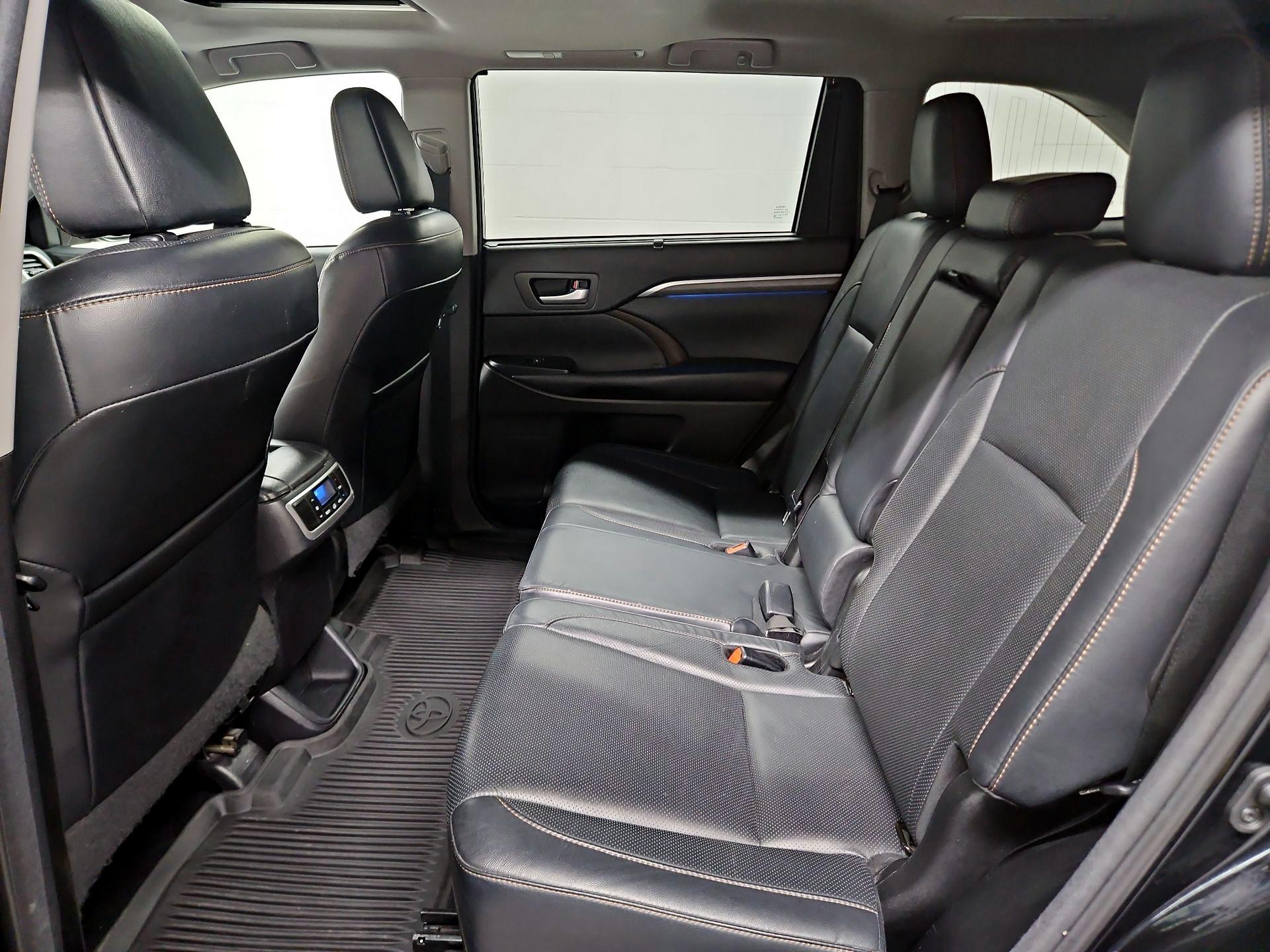 Thumbnail: 2018 Toyota Highlander - 20