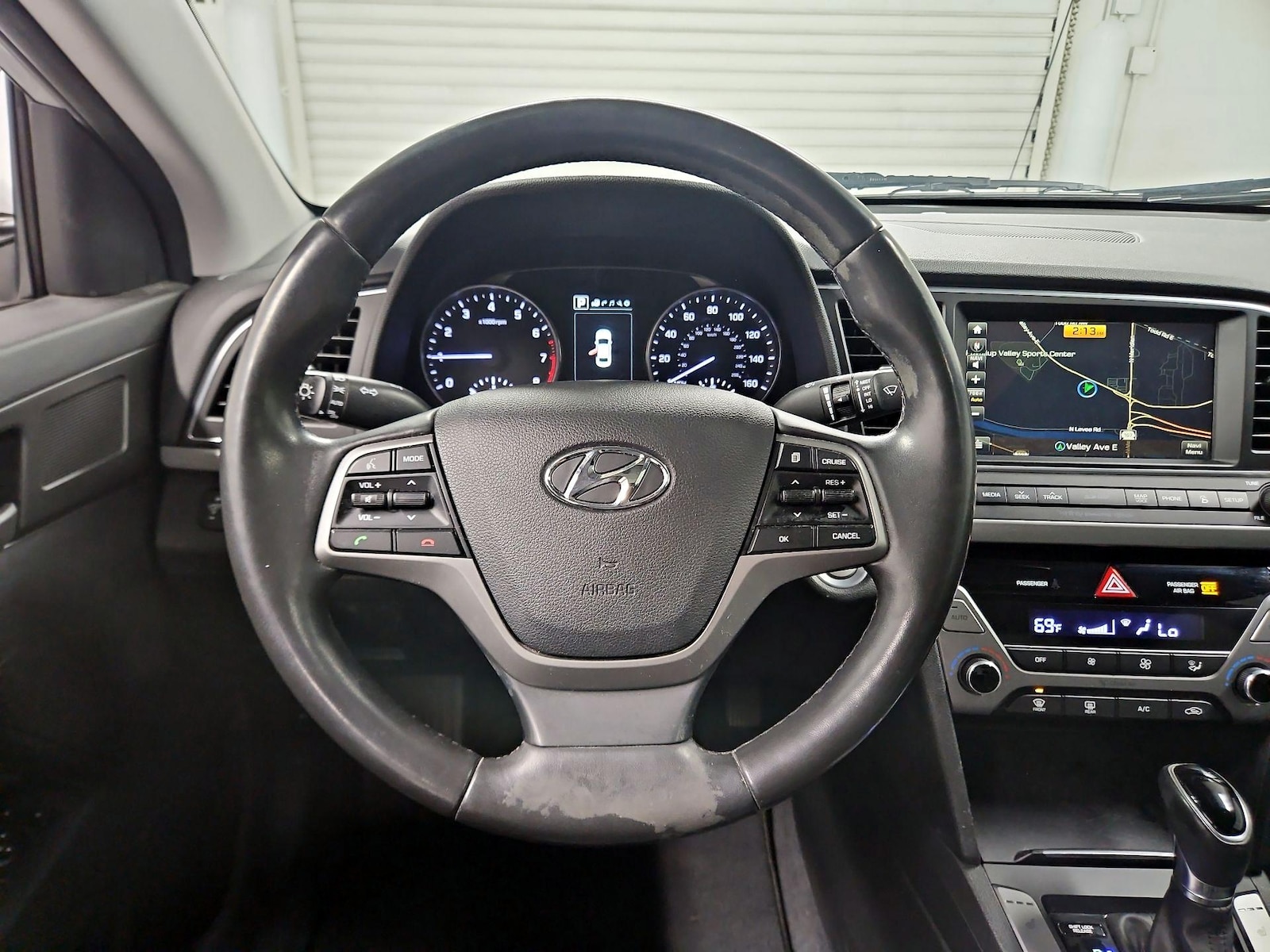 2017 Hyundai Elantra Limited - Photo 11