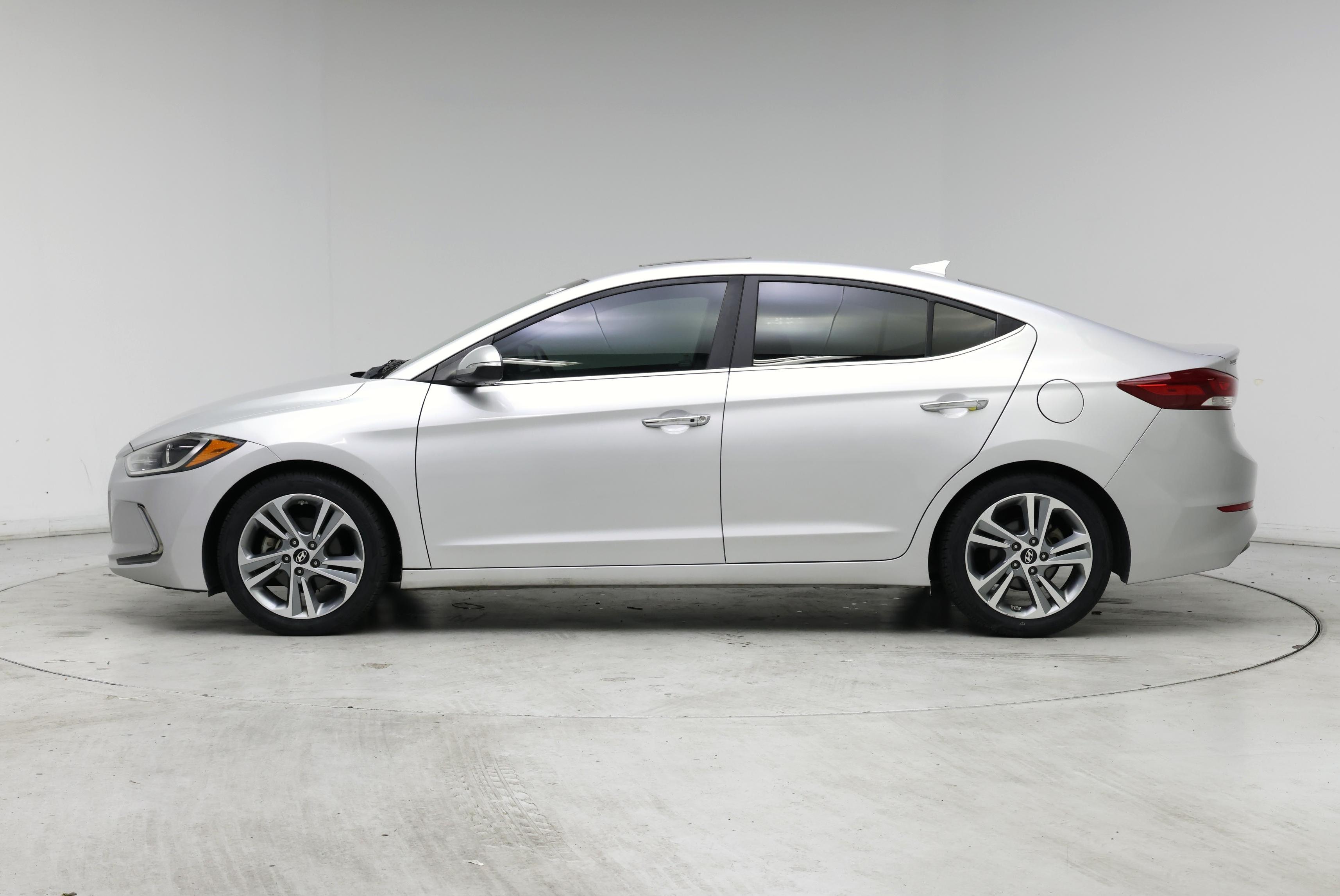 Thumbnail: 2017 Hyundai Elantra - 3