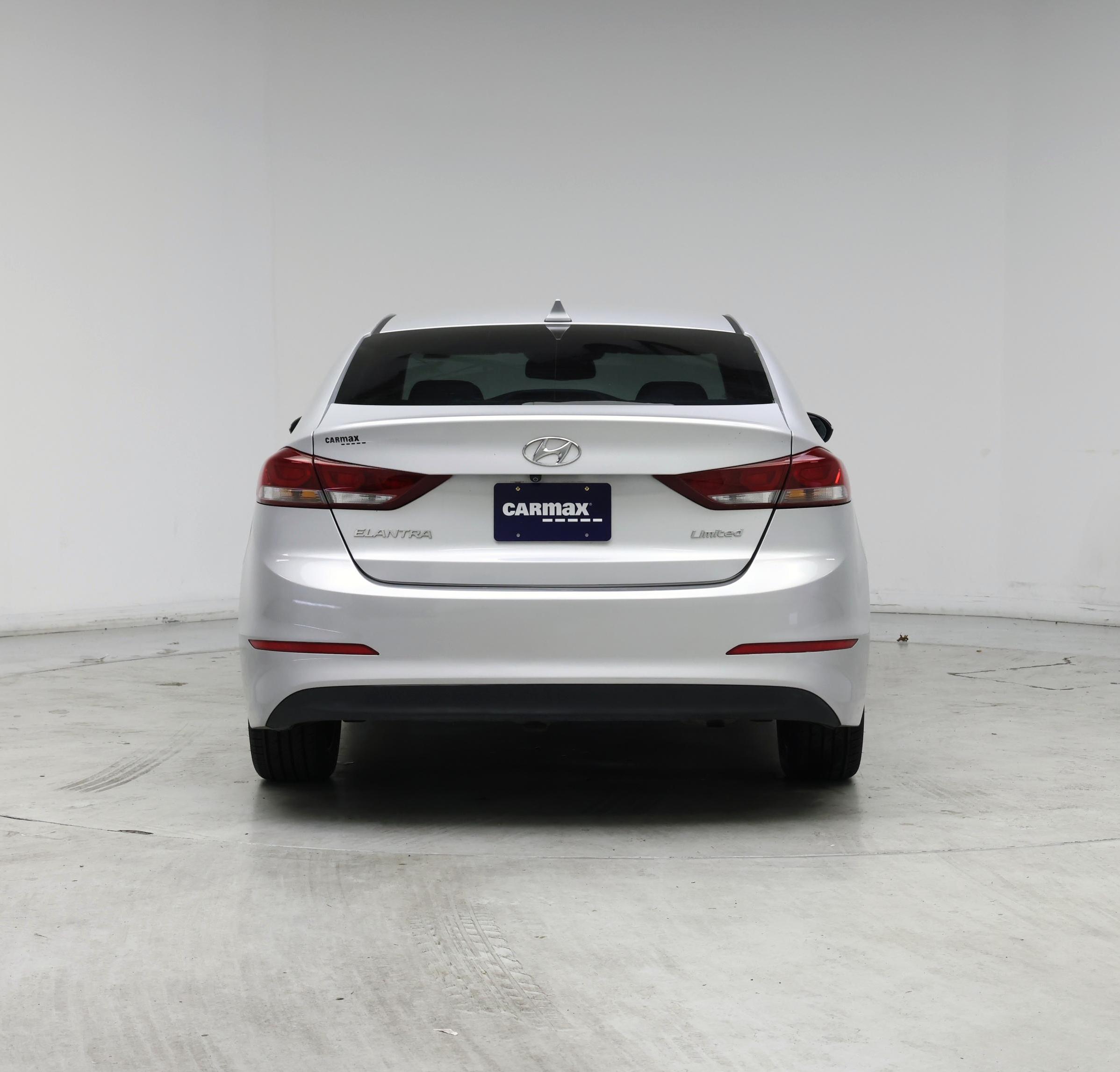 Thumbnail: 2017 Hyundai Elantra - 6
