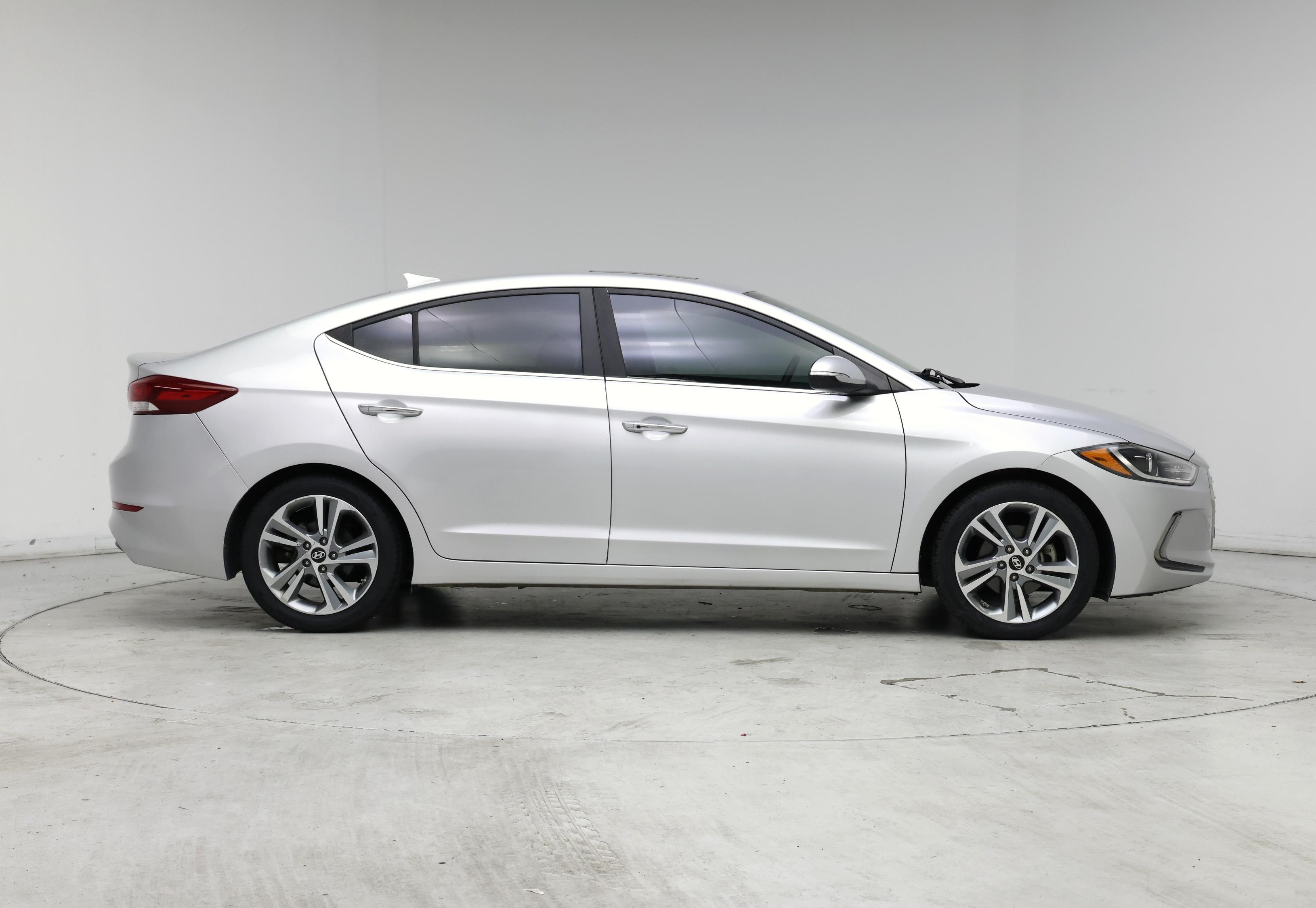 Thumbnail: 2017 Hyundai Elantra - 7