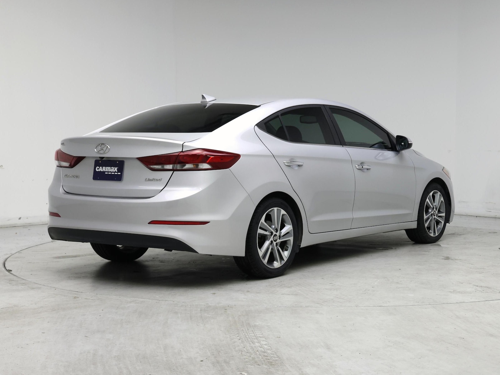 2017 Hyundai Elantra Limited - Photo 9