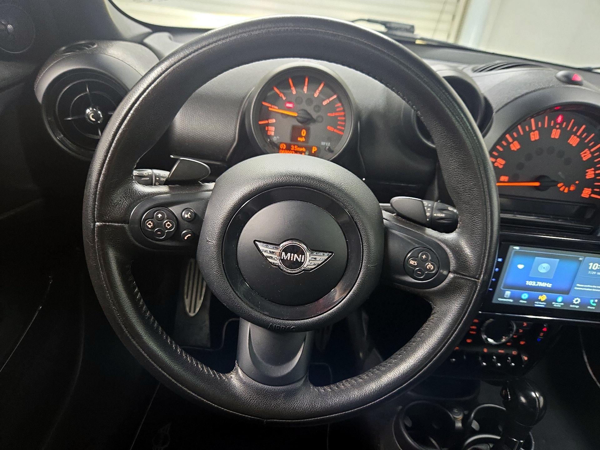 Thumbnail: 2015 MINI Cooper Paceman - 10