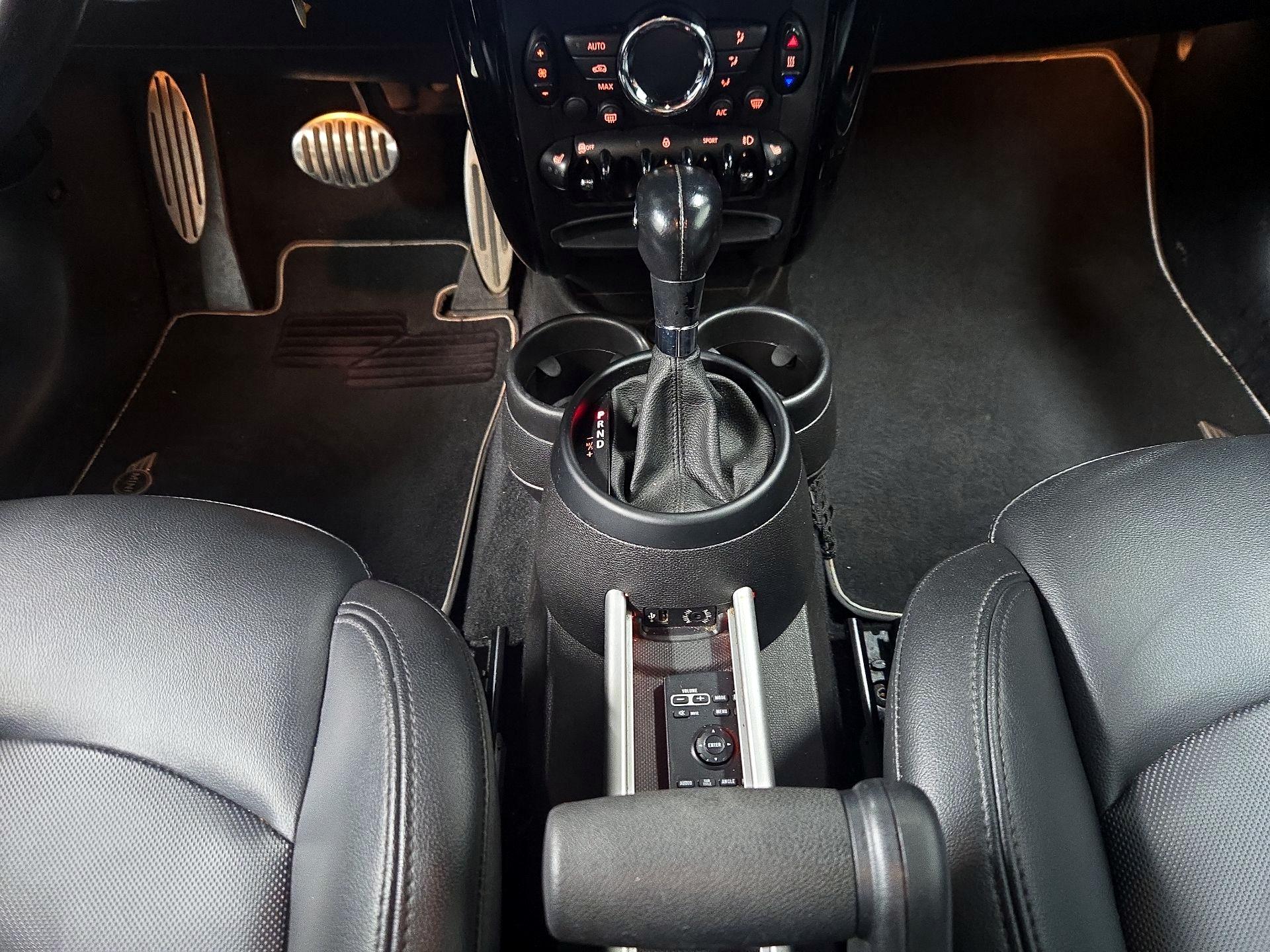 Thumbnail: 2015 MINI Cooper Paceman - 16