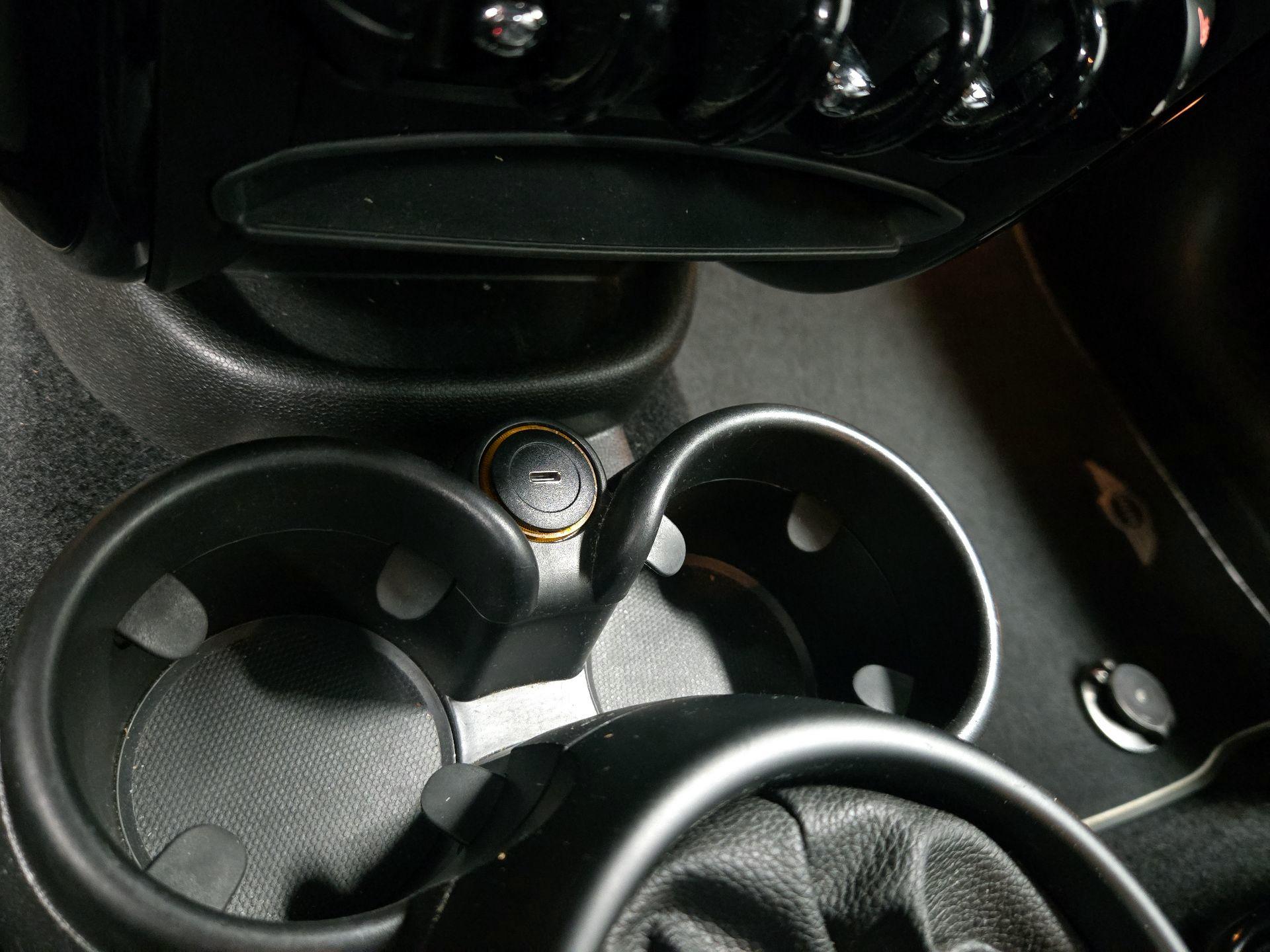 Thumbnail: 2015 MINI Cooper Paceman - 17