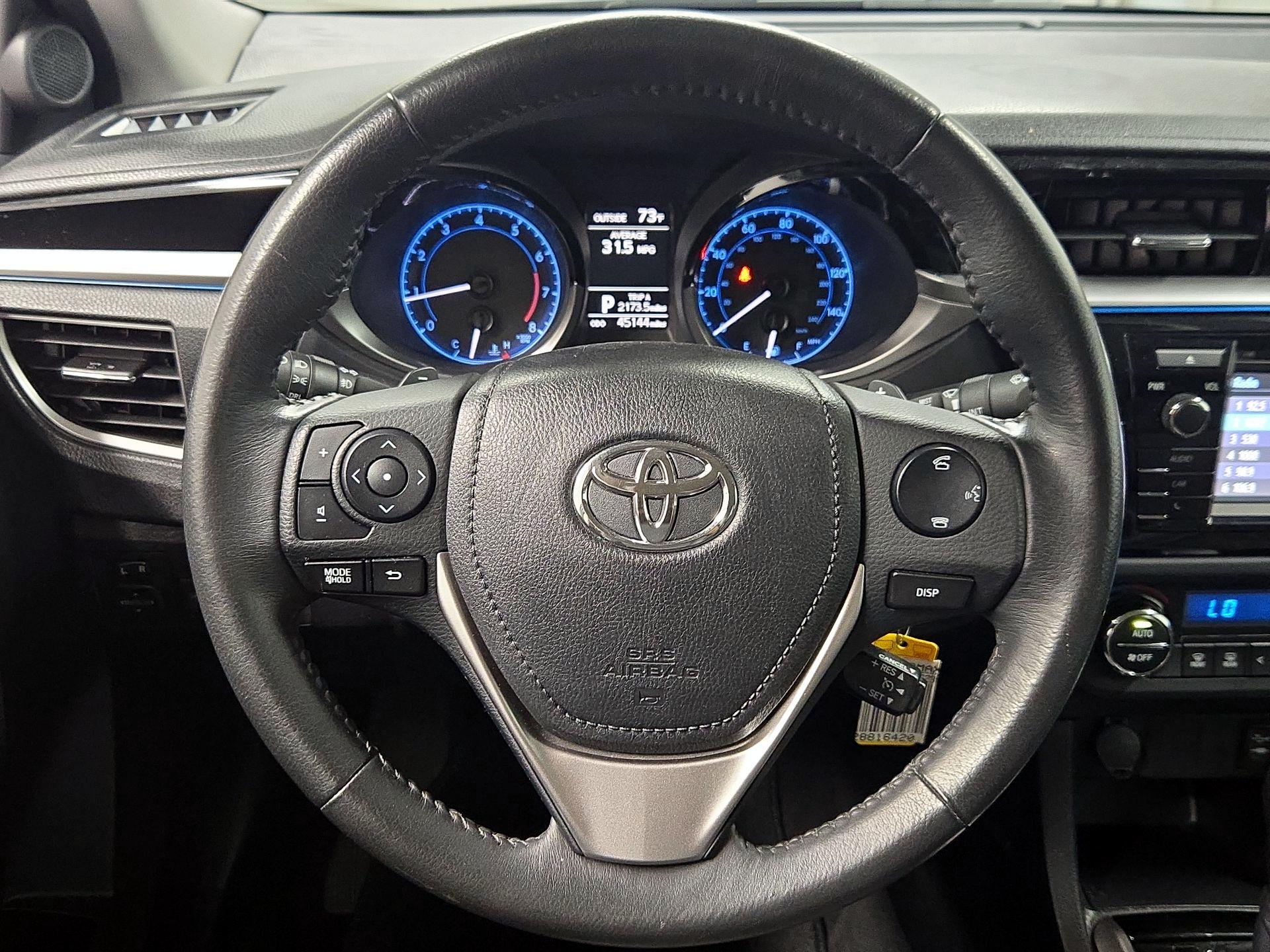 Thumbnail: 2015 Toyota Corolla - 10