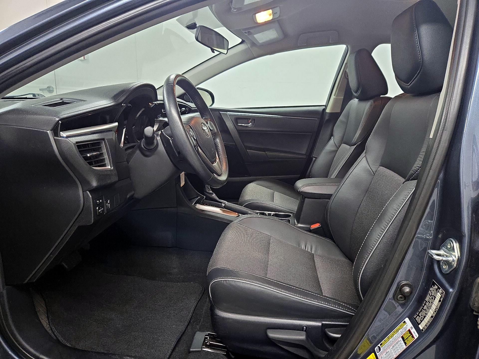 Thumbnail: 2015 Toyota Corolla - 11