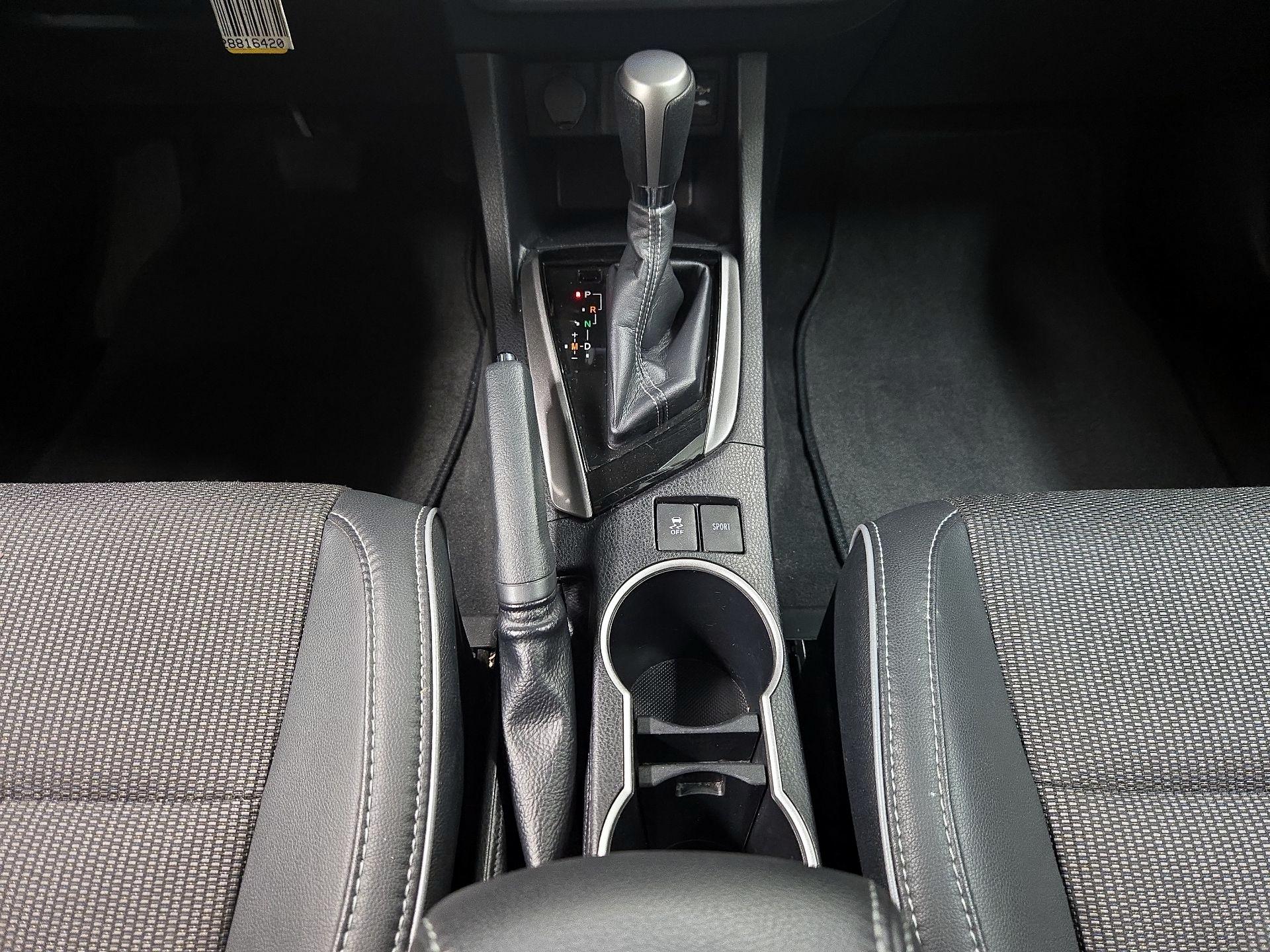 Thumbnail: 2015 Toyota Corolla - 17