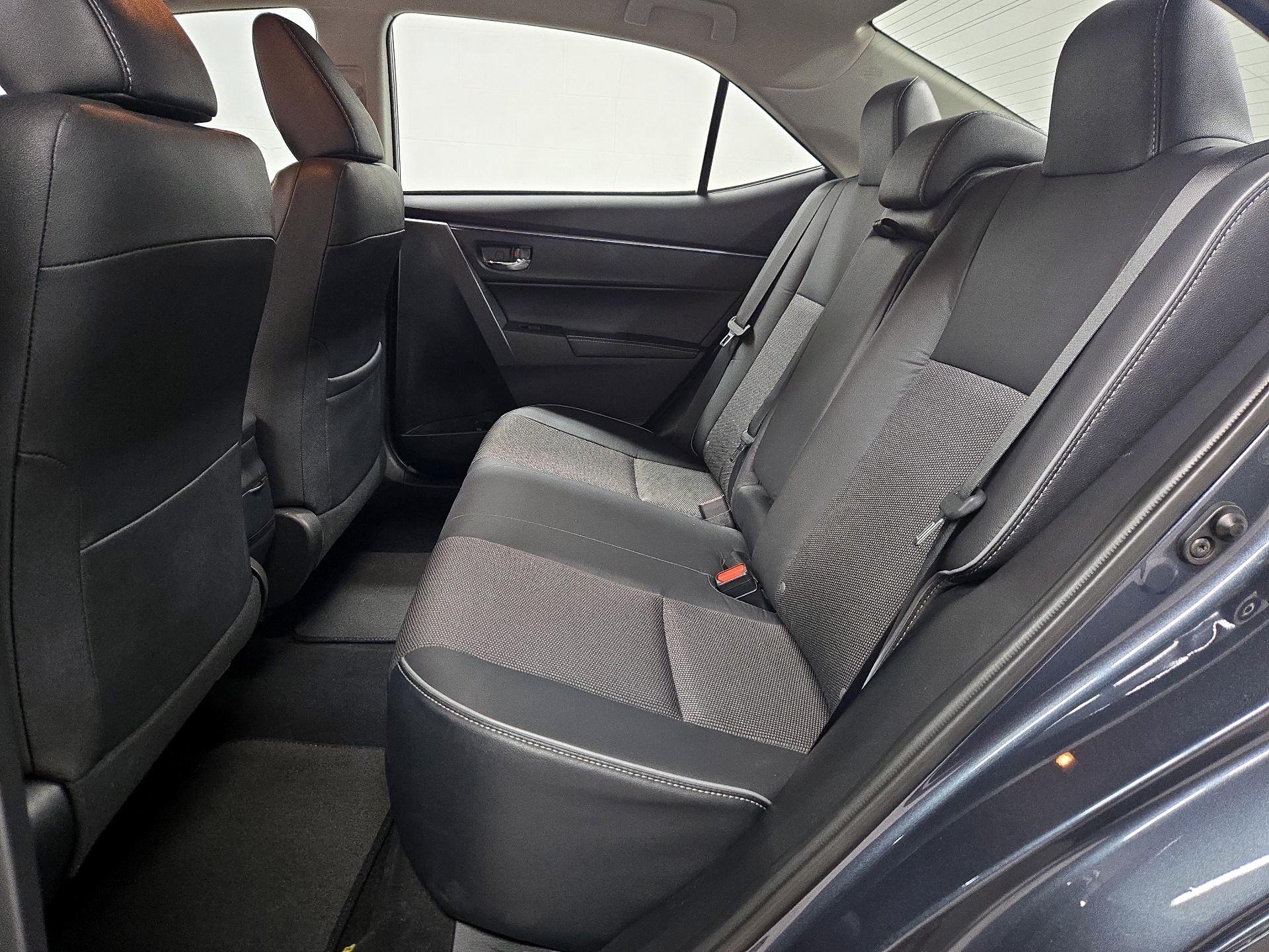 Thumbnail: 2015 Toyota Corolla - 19